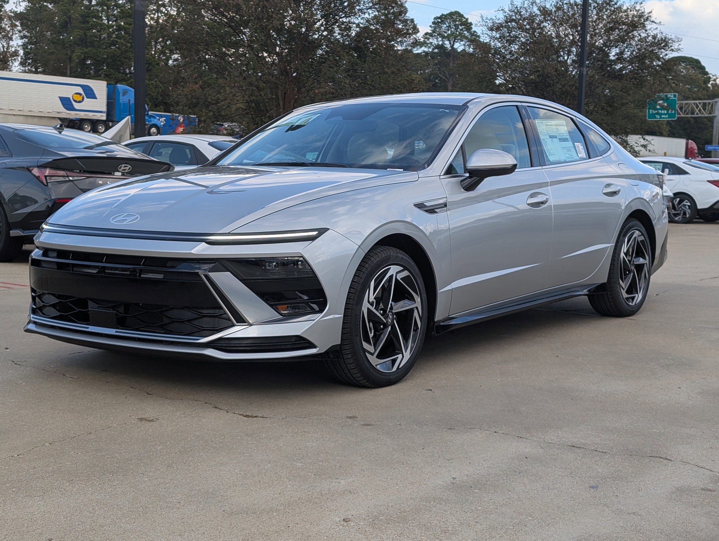 2026 Hyundai Sonata SEL's photo