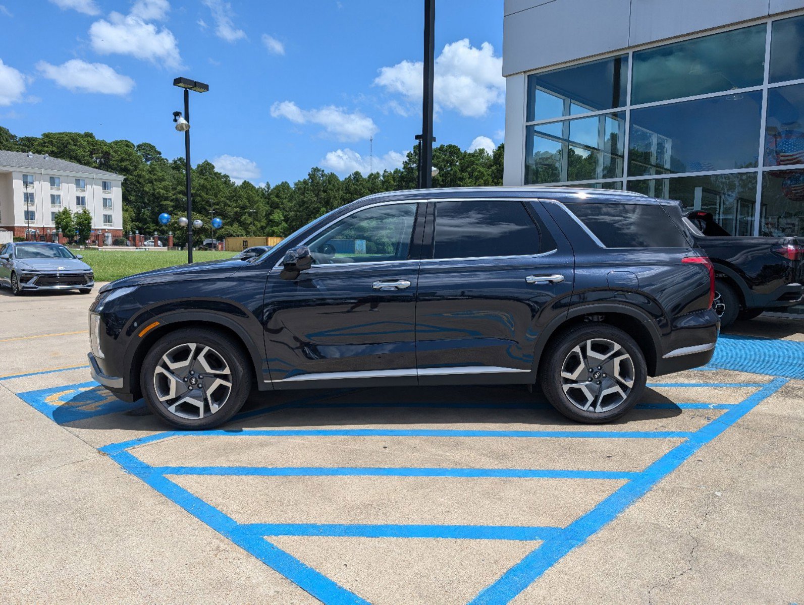 Used 2024 Hyundai Palisade SEL with VIN KM8R44GE8RU733256 for sale in West Monroe, LA