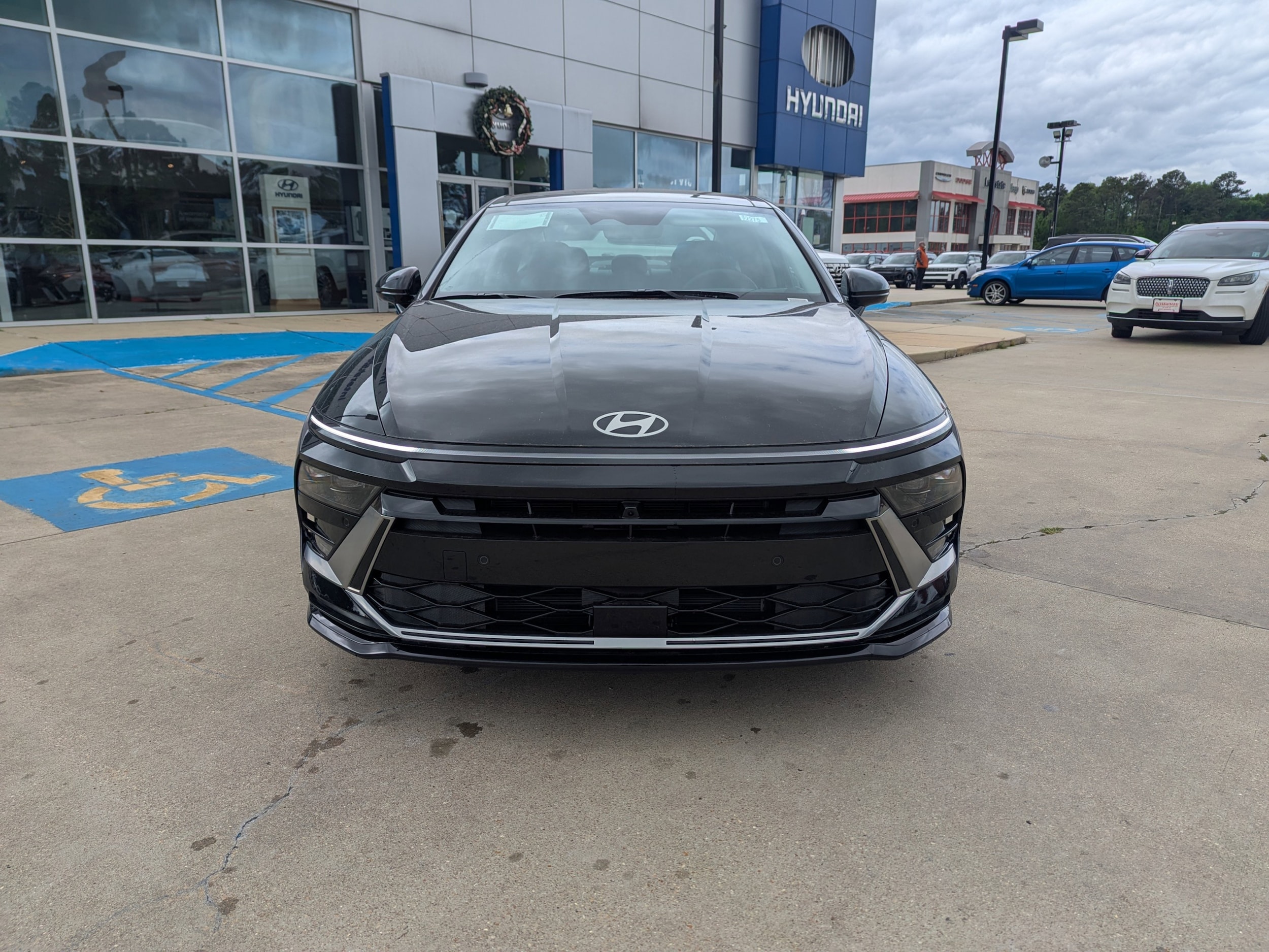 2025 Hyundai Sonata Hybrid Limited - Photo 9