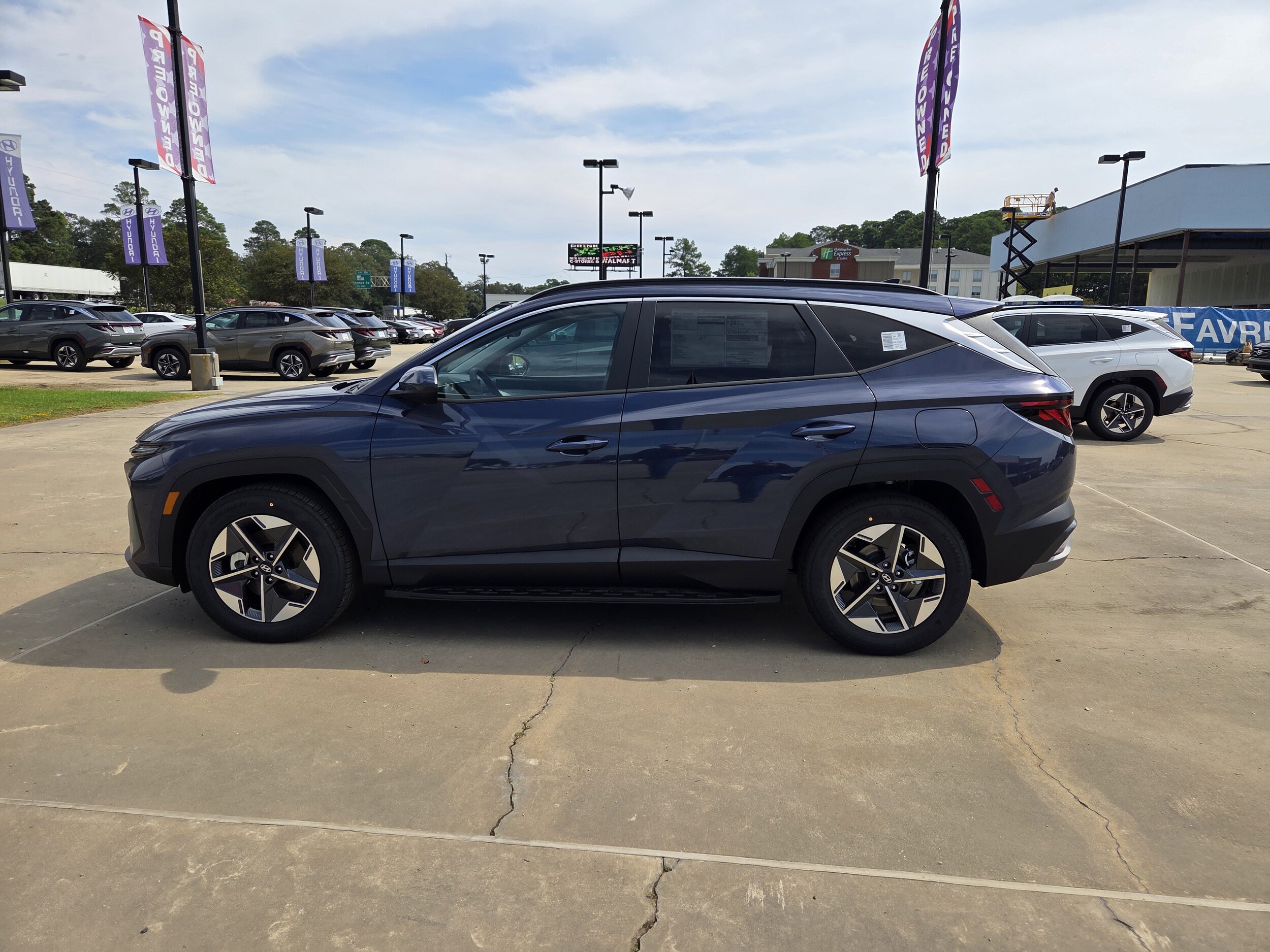 2026 Hyundai Tucson SEL photo 2