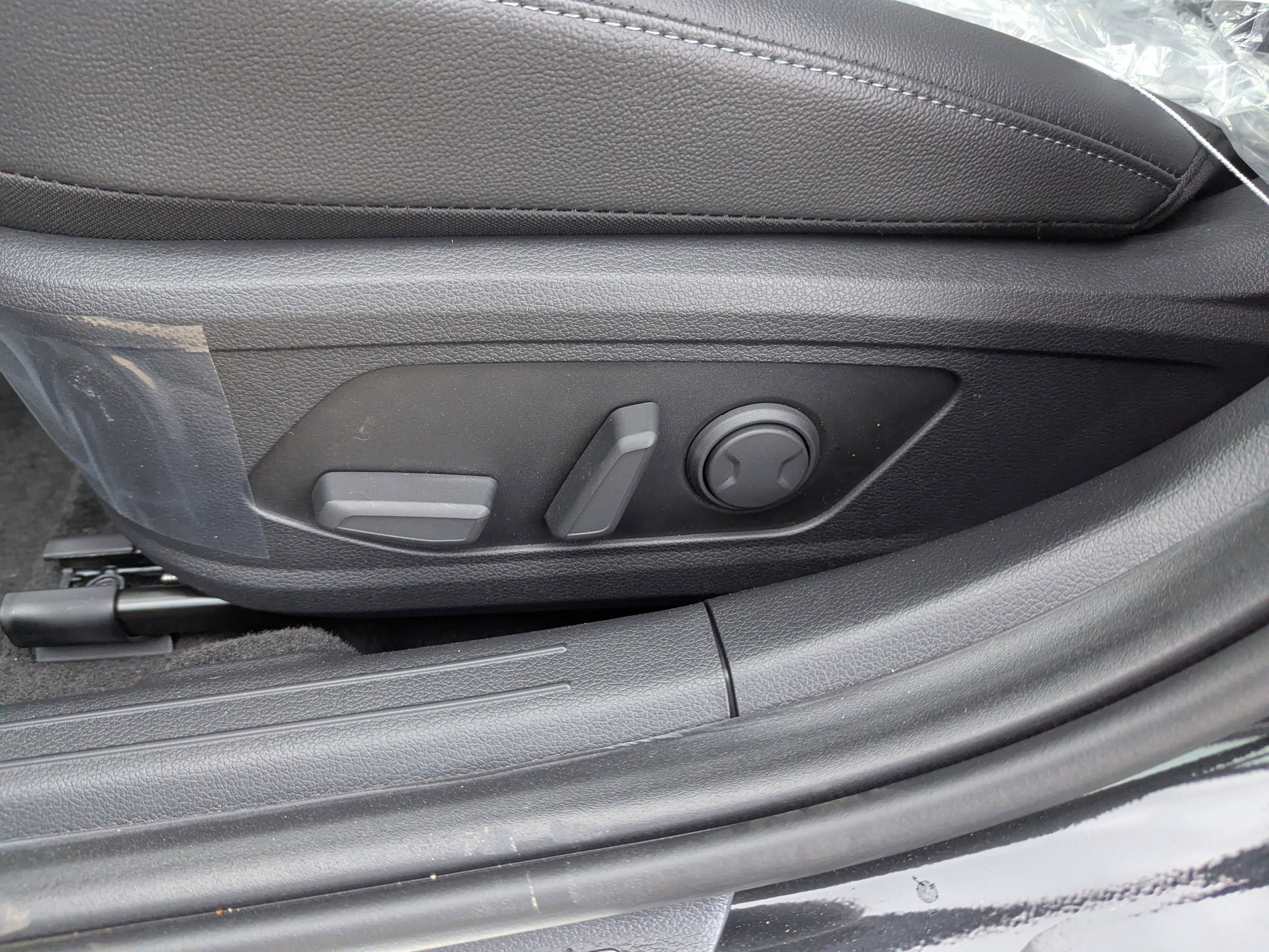 2025 Hyundai Sonata Hybrid Limited - Photo 13