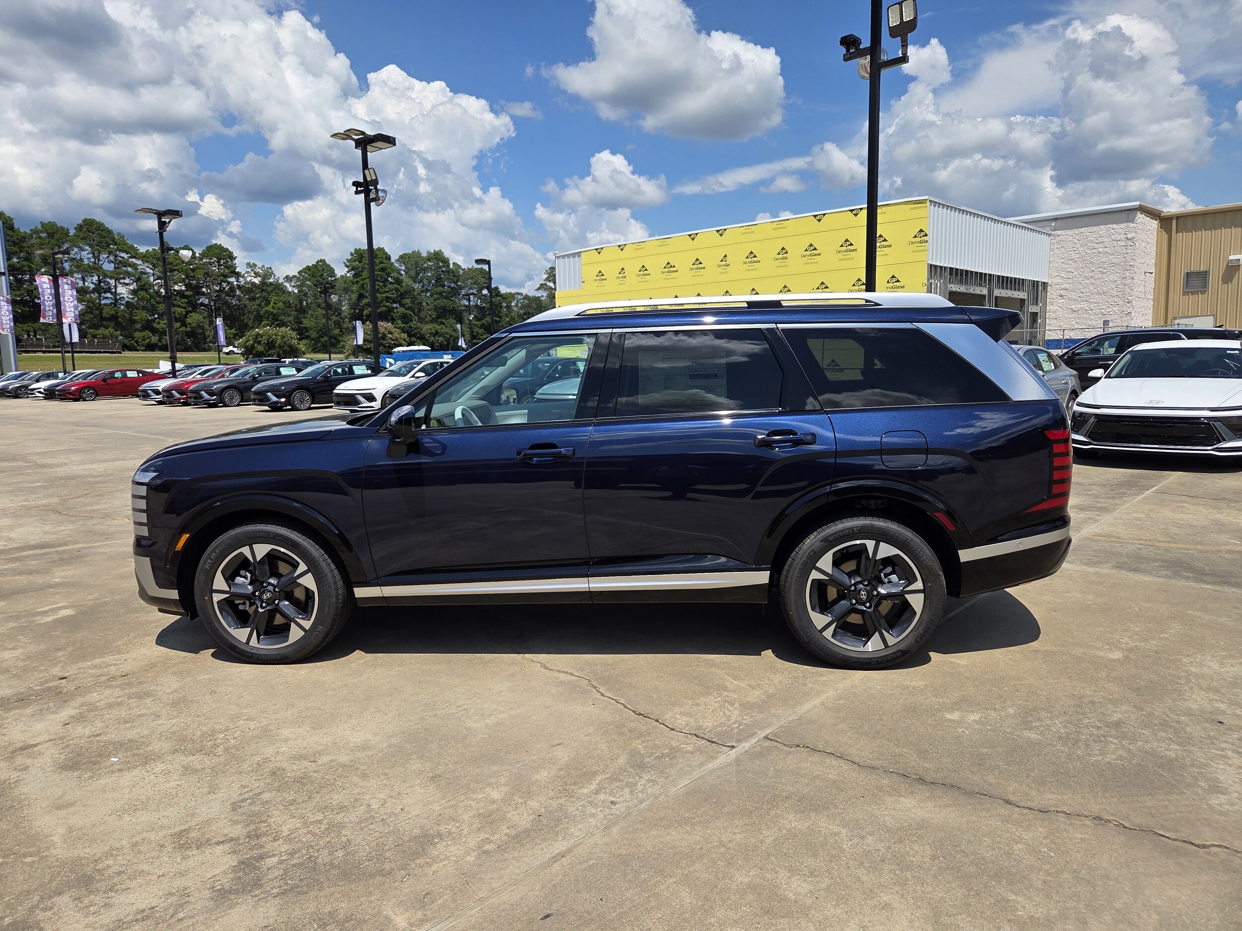 2026 Hyundai Palisade Limited photo 2