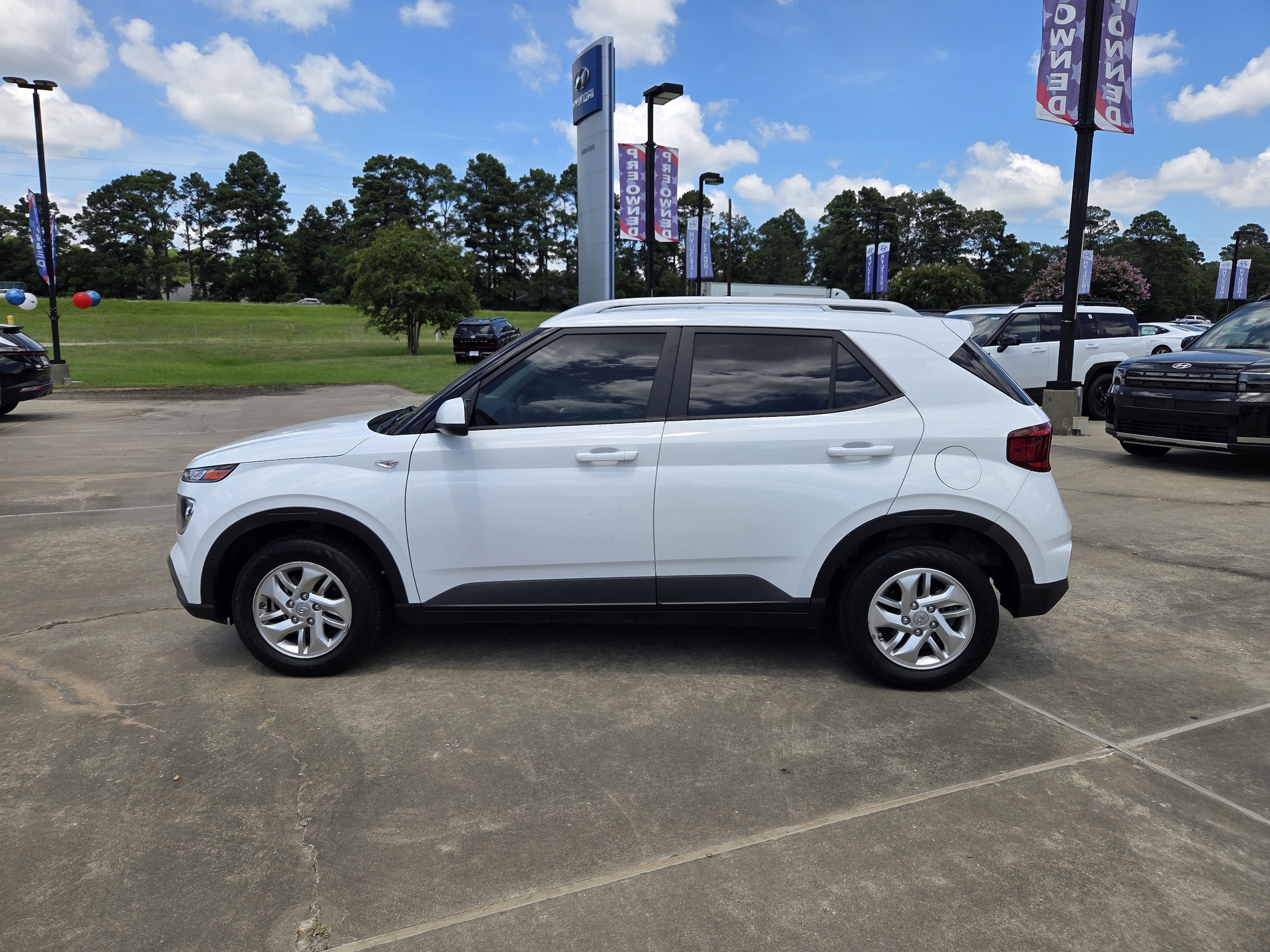 Used 2020 Hyundai Venue SEL with VIN KMHRC8A30LU043090 for sale in West Monroe, LA