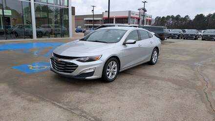 2020 Chevrolet Malibu LT Car