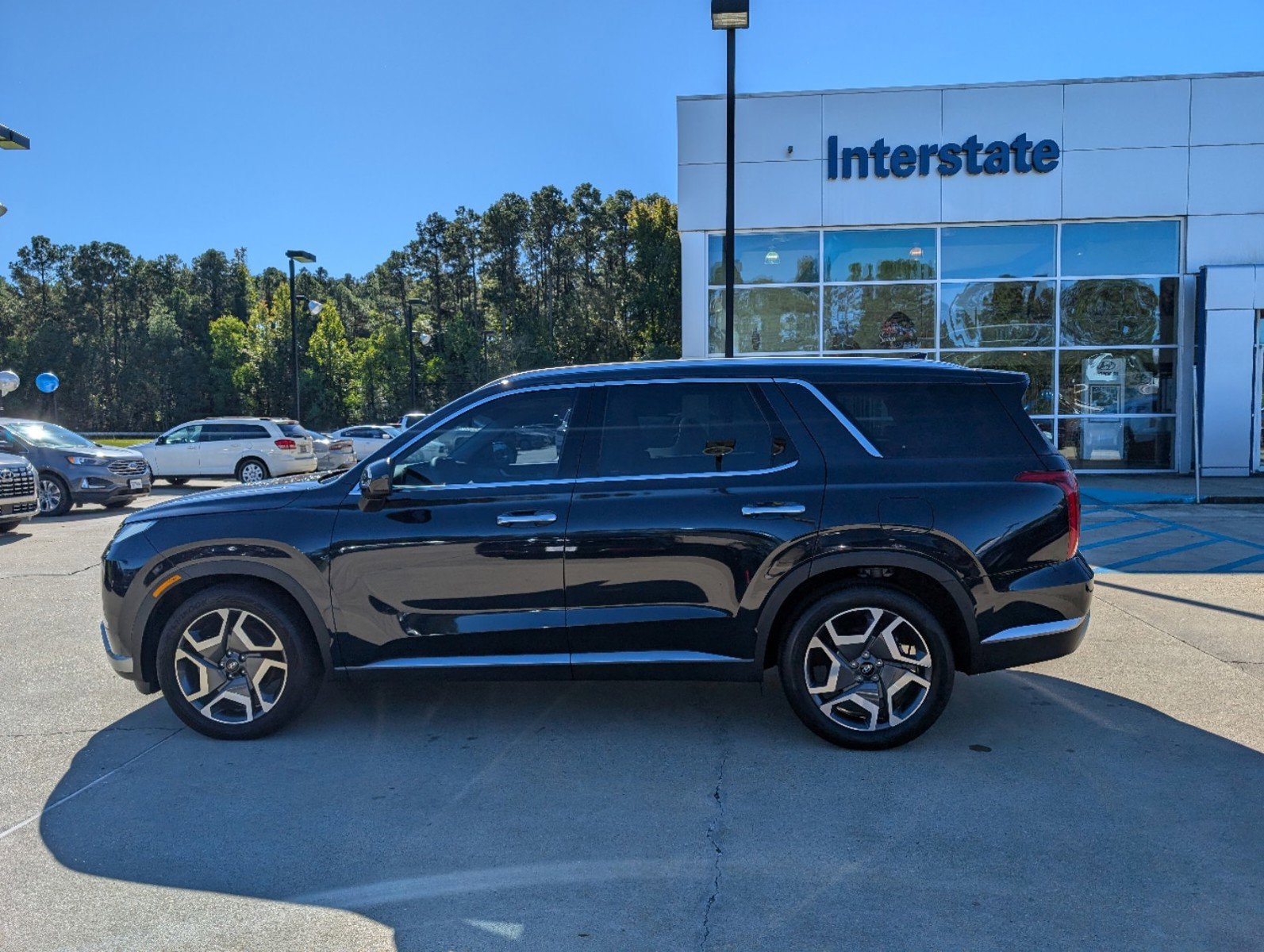 Used 2024 Hyundai Palisade SEL with VIN KM8R44GE9RU681295 for sale in West Monroe, LA