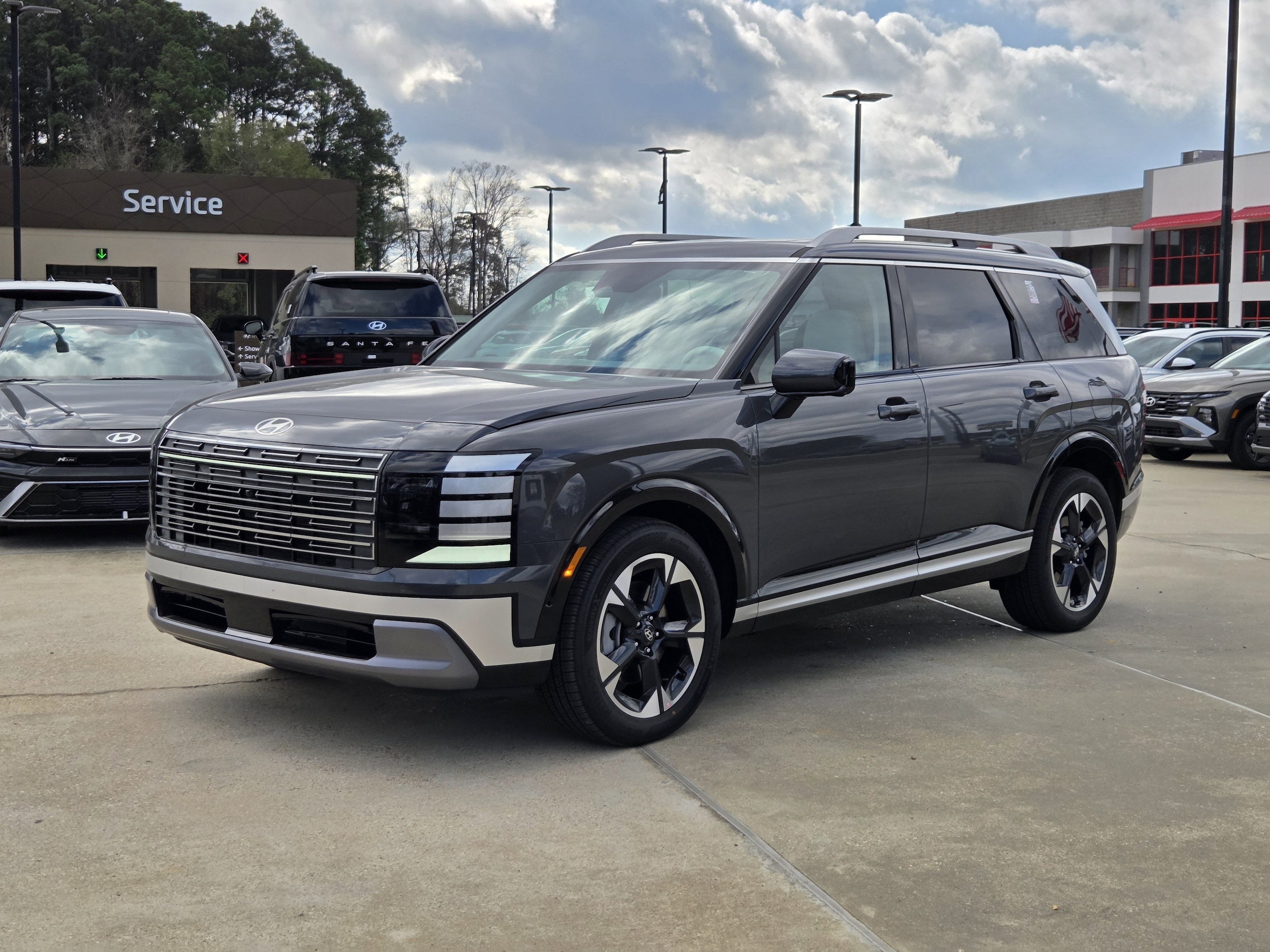 2026 Hyundai Palisade Limited's photo