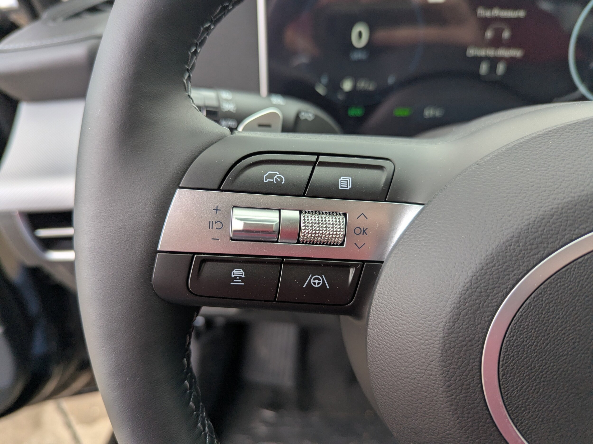 2025 Hyundai Sonata Hybrid Limited - Photo 24