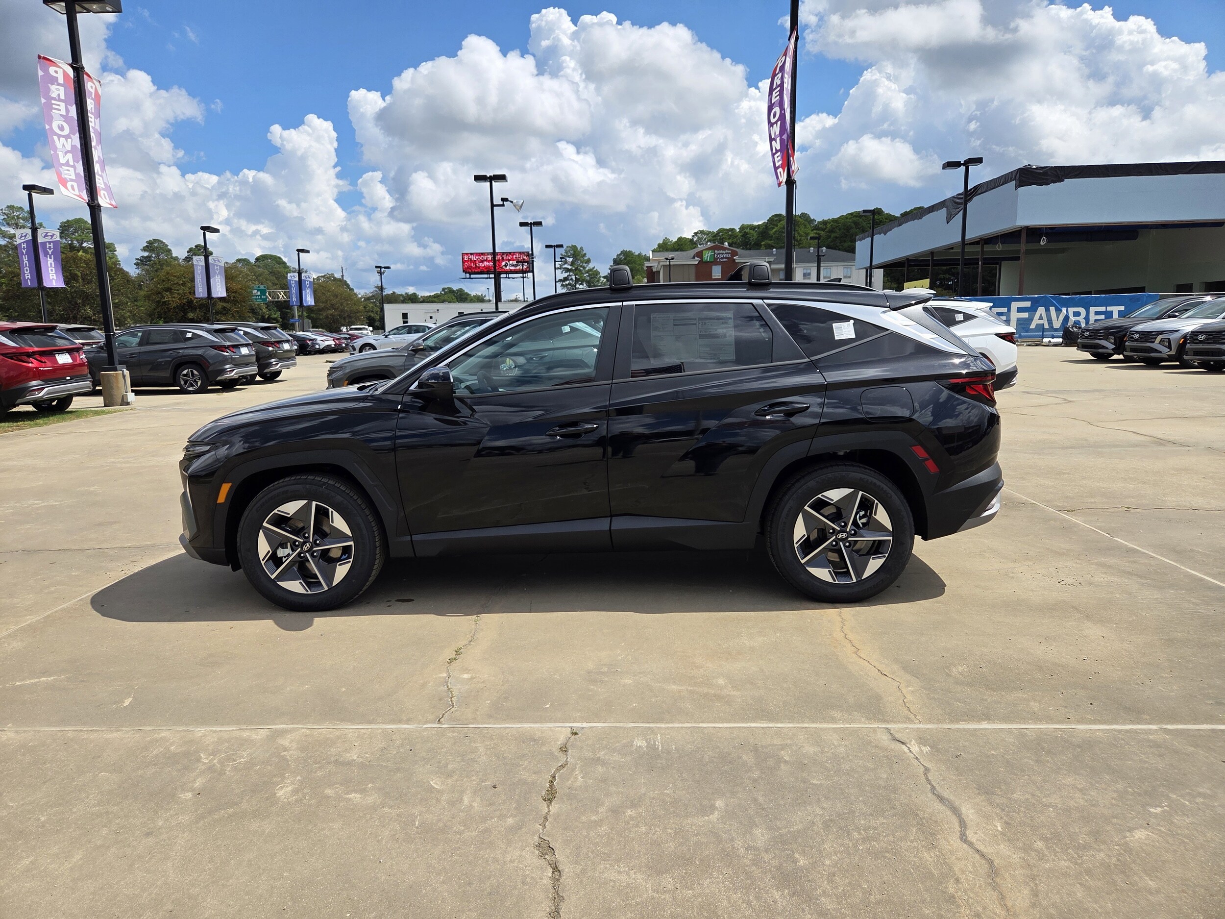 2026 Hyundai Tucson SEL photo 2