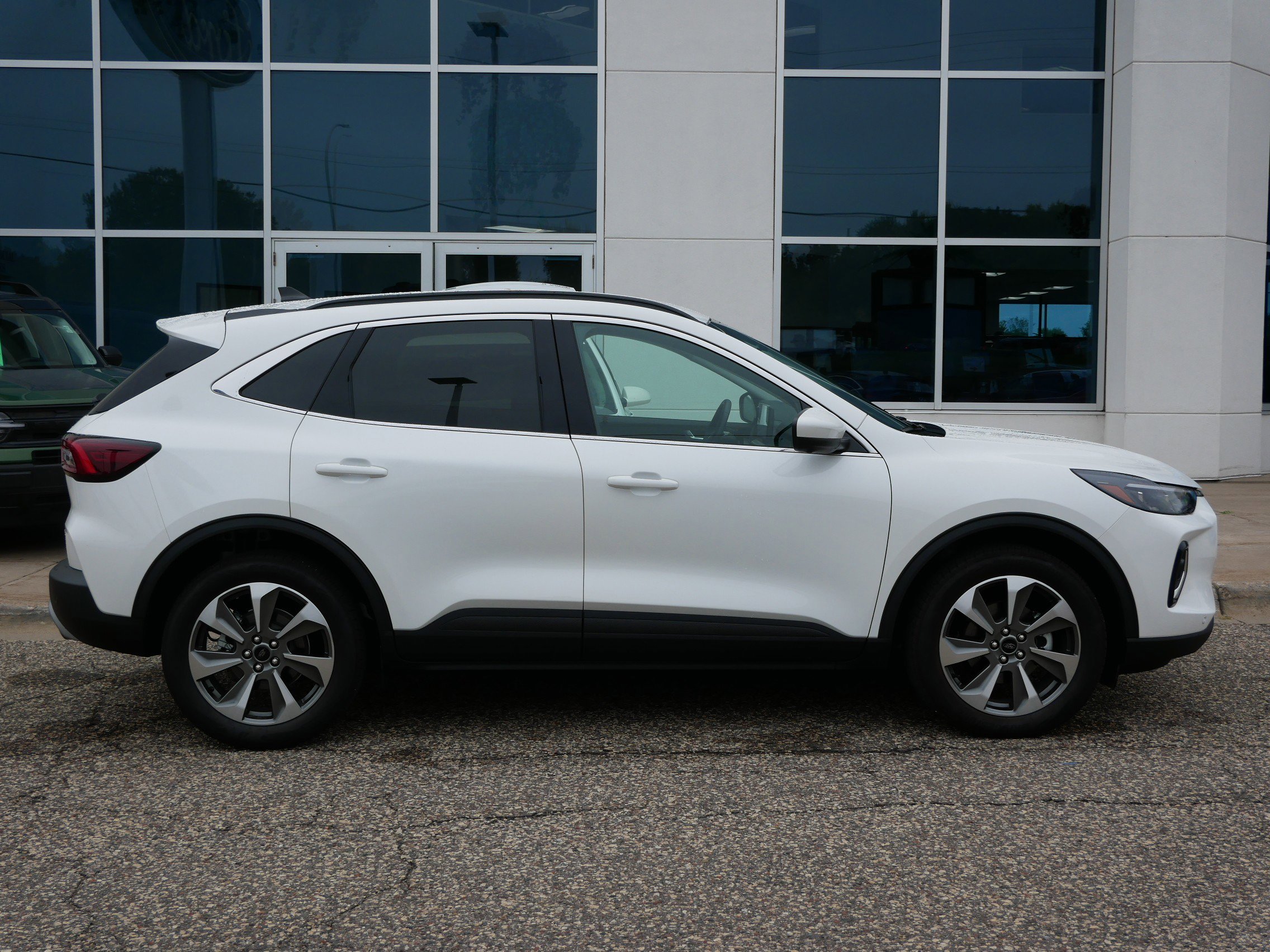 Used 2023 Ford Escape Platinum with VIN 1FMCU9JA3PUB34321 for sale in Oakdale, Minnesota