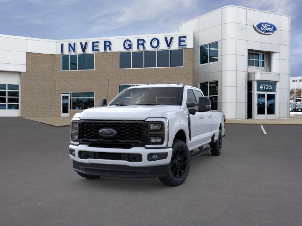 New 2026 Ford F-350 XLT Truck Crew Cab