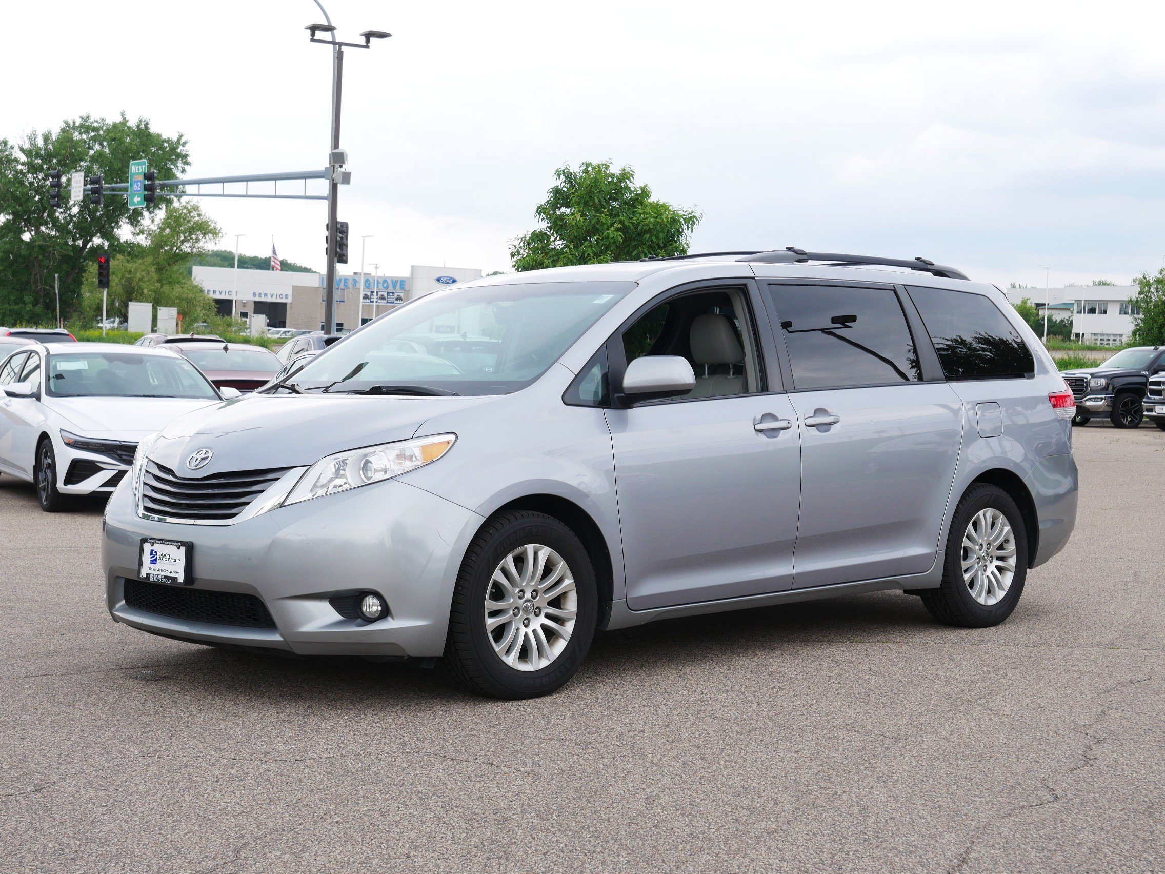 Used 2012 Toyota Sienna XLE with VIN 5TDYK3DC2CS178173 for sale in Inver Grove, Minnesota