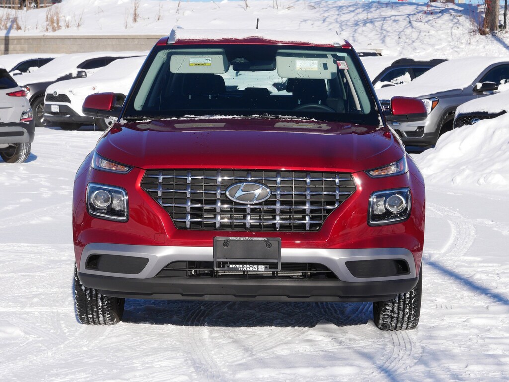 Used 2025 Hyundai Venue SEL SUV