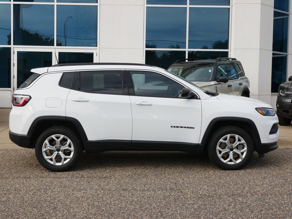 Used 2025 Jeep Compass Latitude SUV