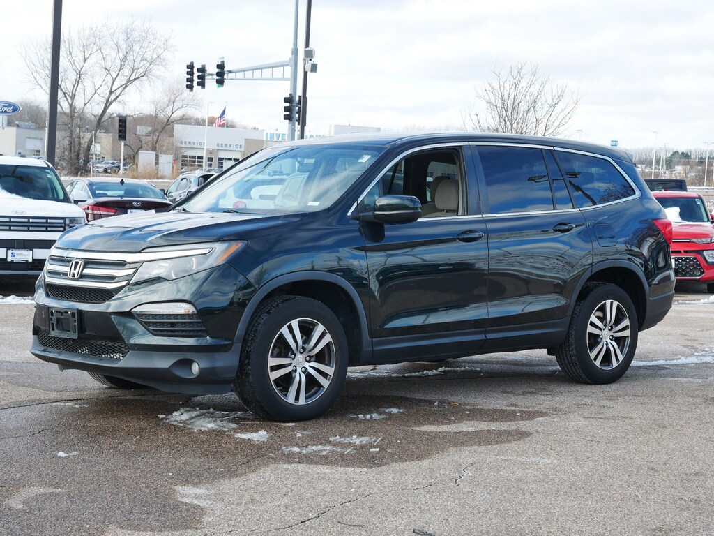 Used 2017 Honda Pilot EX AWD SUV