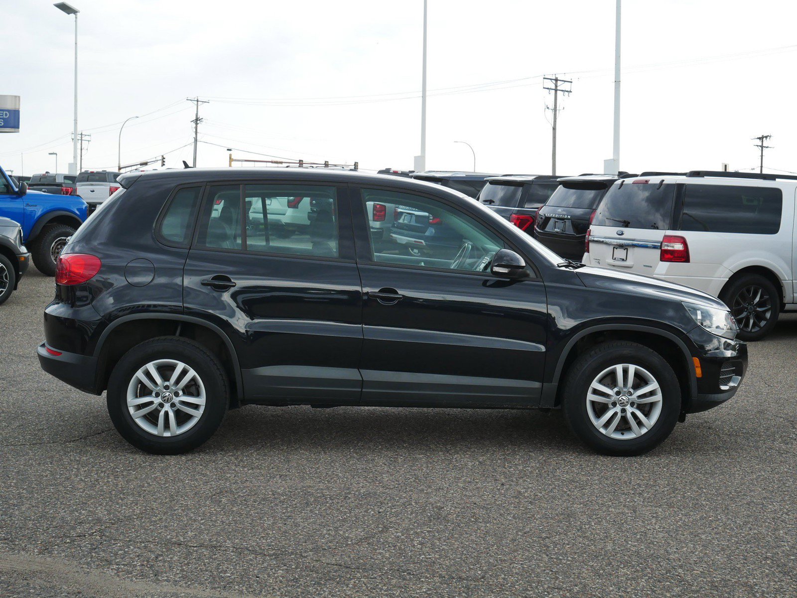 Used 2014 Volkswagen Tiguan S with VIN WVGBV3AX4EW604142 for sale in Inver Grove Heights, Minnesota
