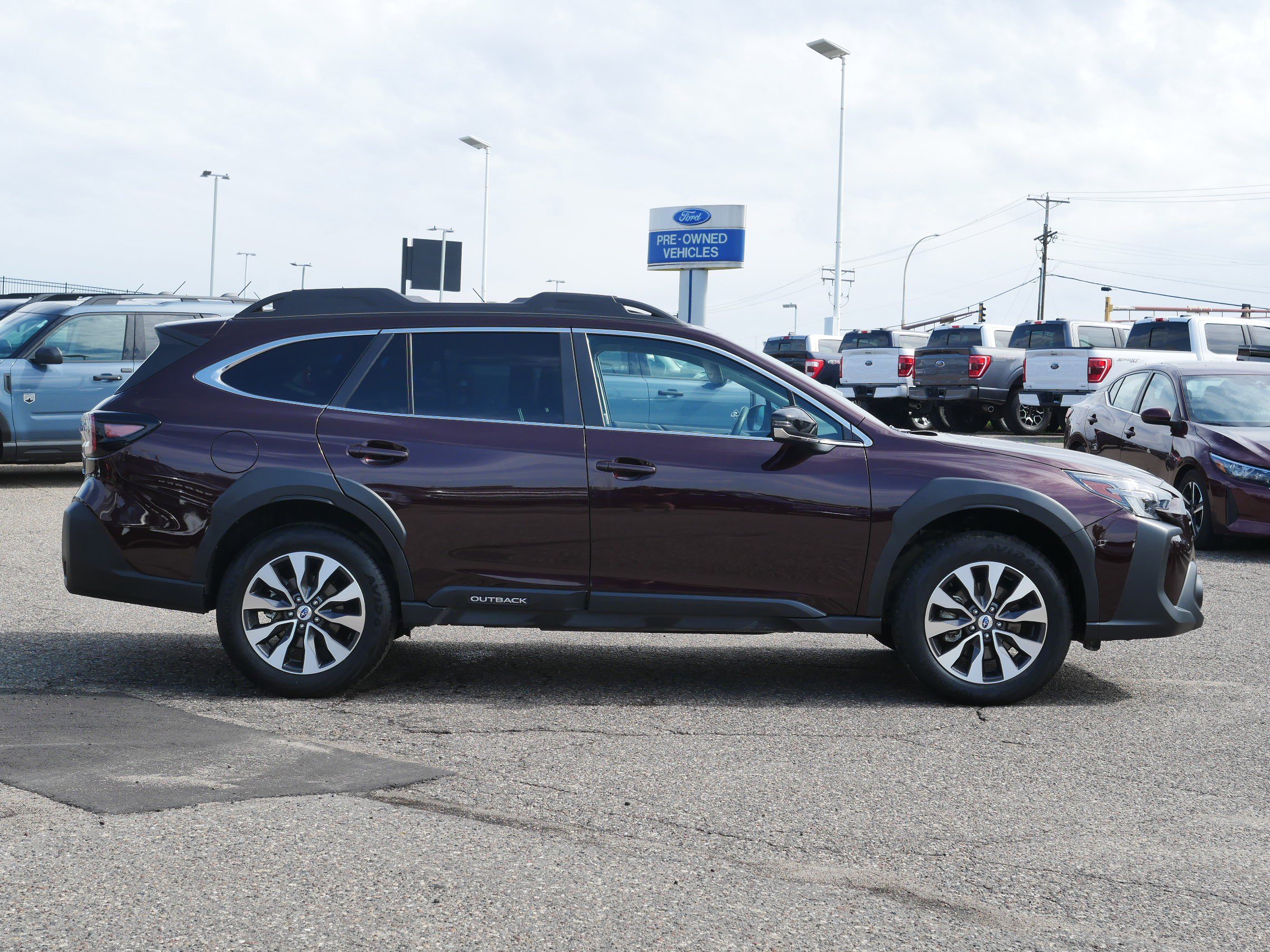 Used 2025 Subaru Outback Limited with VIN 4S4BTANC7S3243133 for sale in Inver Grove Heights, Minnesota