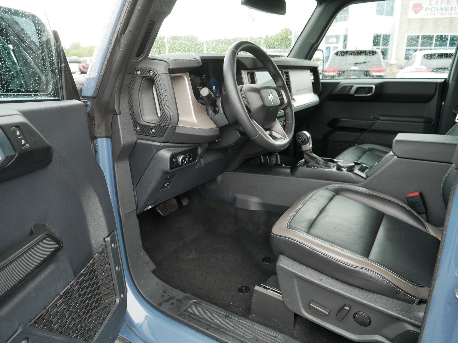 2025 Ford Bronco 4-Door Outer Banks - Photo 11