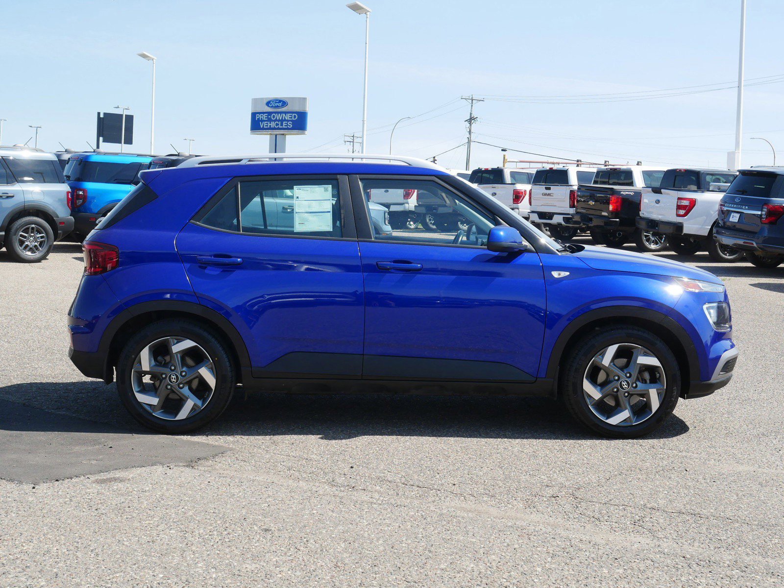 Certified 2022 Hyundai Venue SEL with VIN KMHRC8A34NU171285 for sale in Inver Grove Heights, Minnesota