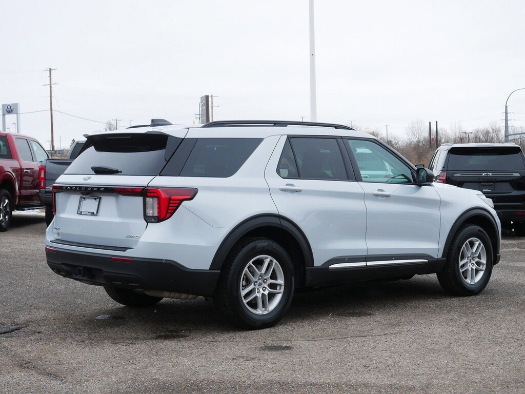 Used 2025 Ford Explorer Active Active 4WD