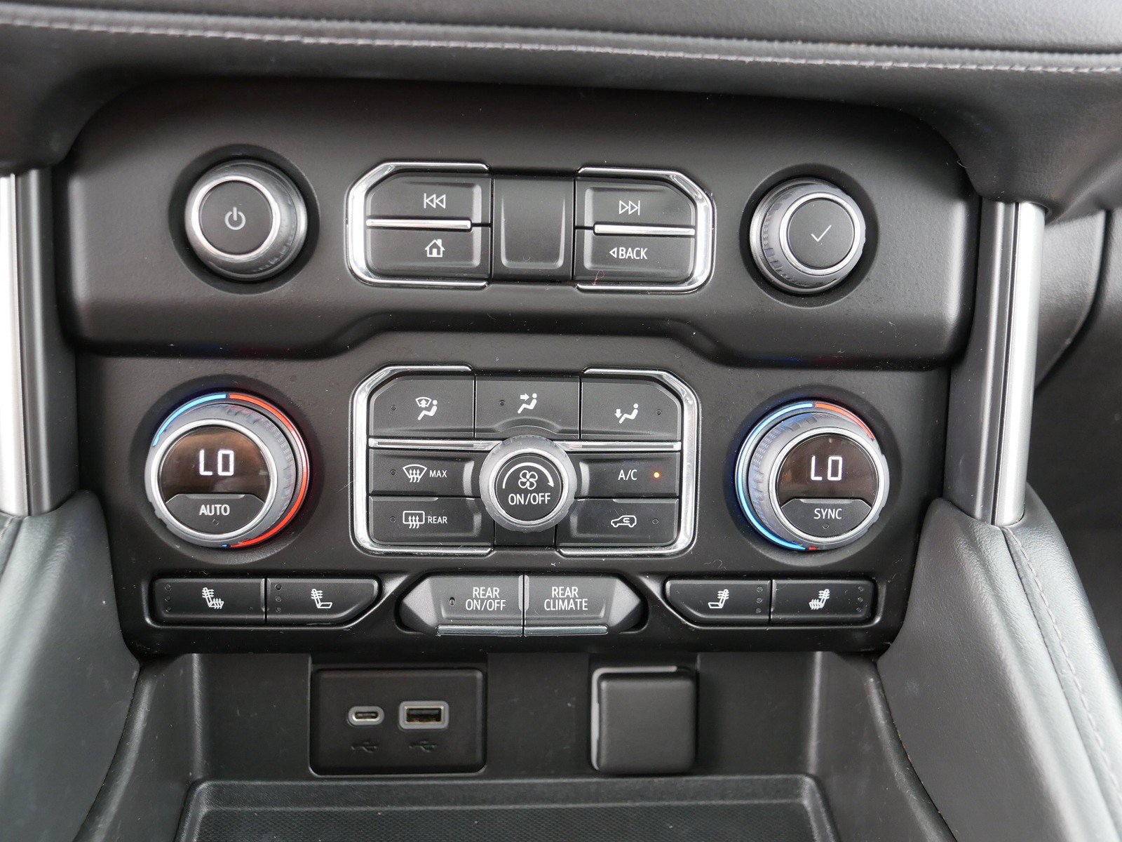 2022 Chevrolet Tahoe LT - Photo 28