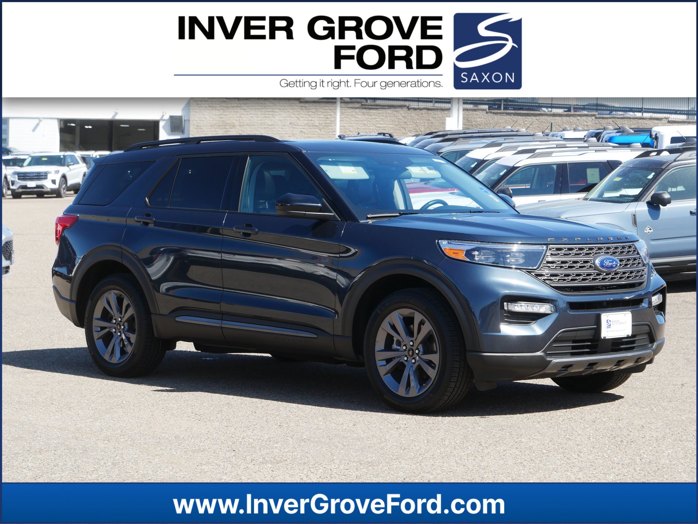 2024 Ford Explorer XLT 4WD's photo