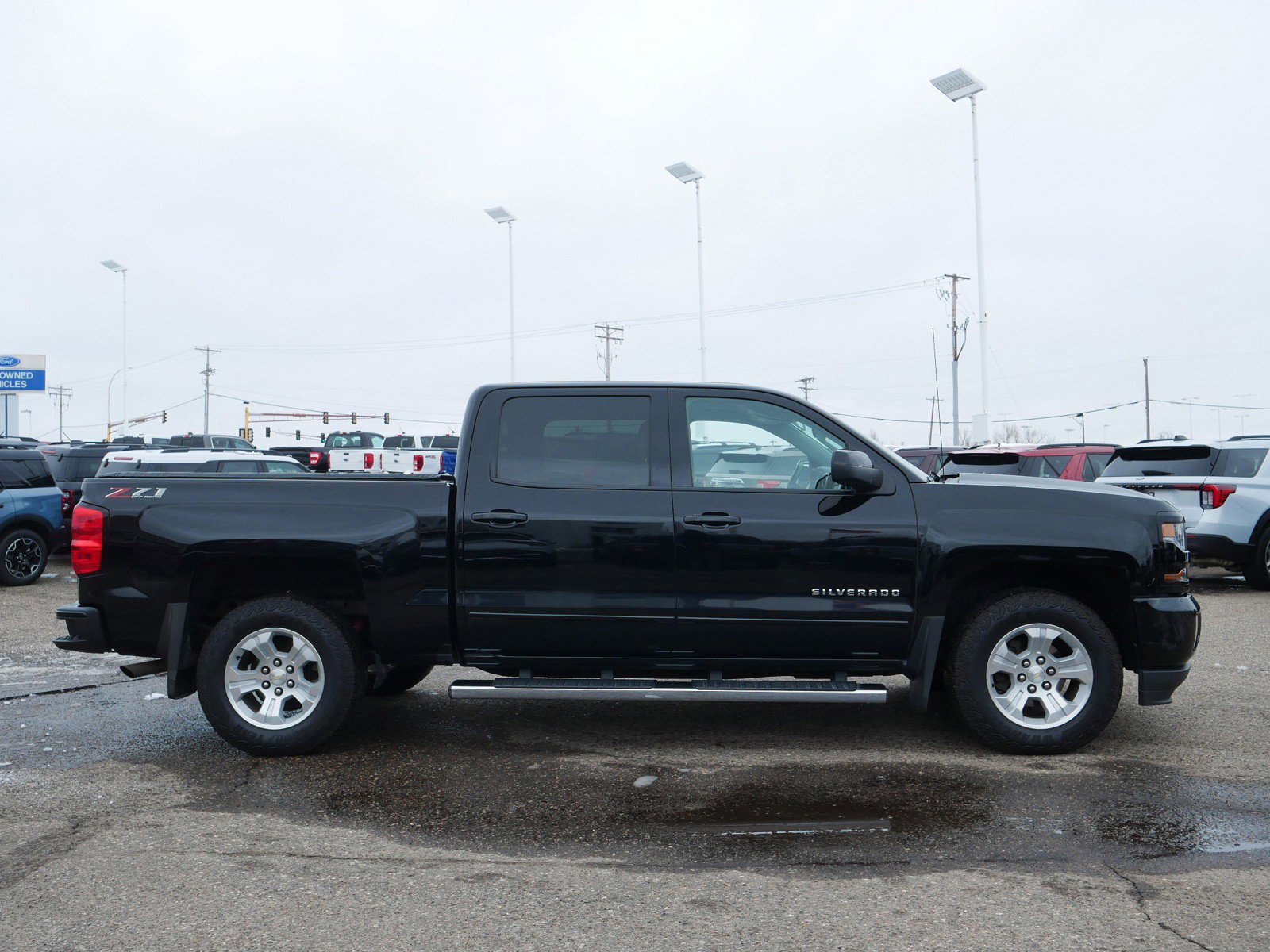 Used 2018 Chevrolet Silverado 1500 LT Z71 with VIN 3GCUKREC6JG420166 for sale in Inver Grove Heights, Minnesota