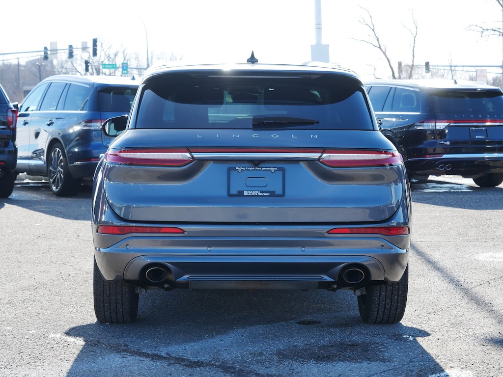 2022 Lincoln Corsair Reserve photo 2