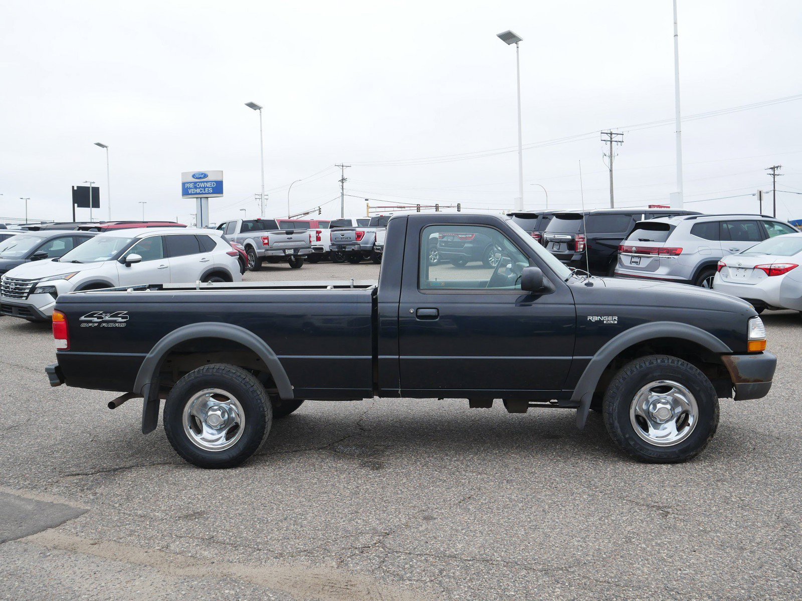 Used 1998 Ford Ranger XLT with VIN 1FTYR11X1WPA63151 for sale in Inver Grove Heights, Minnesota