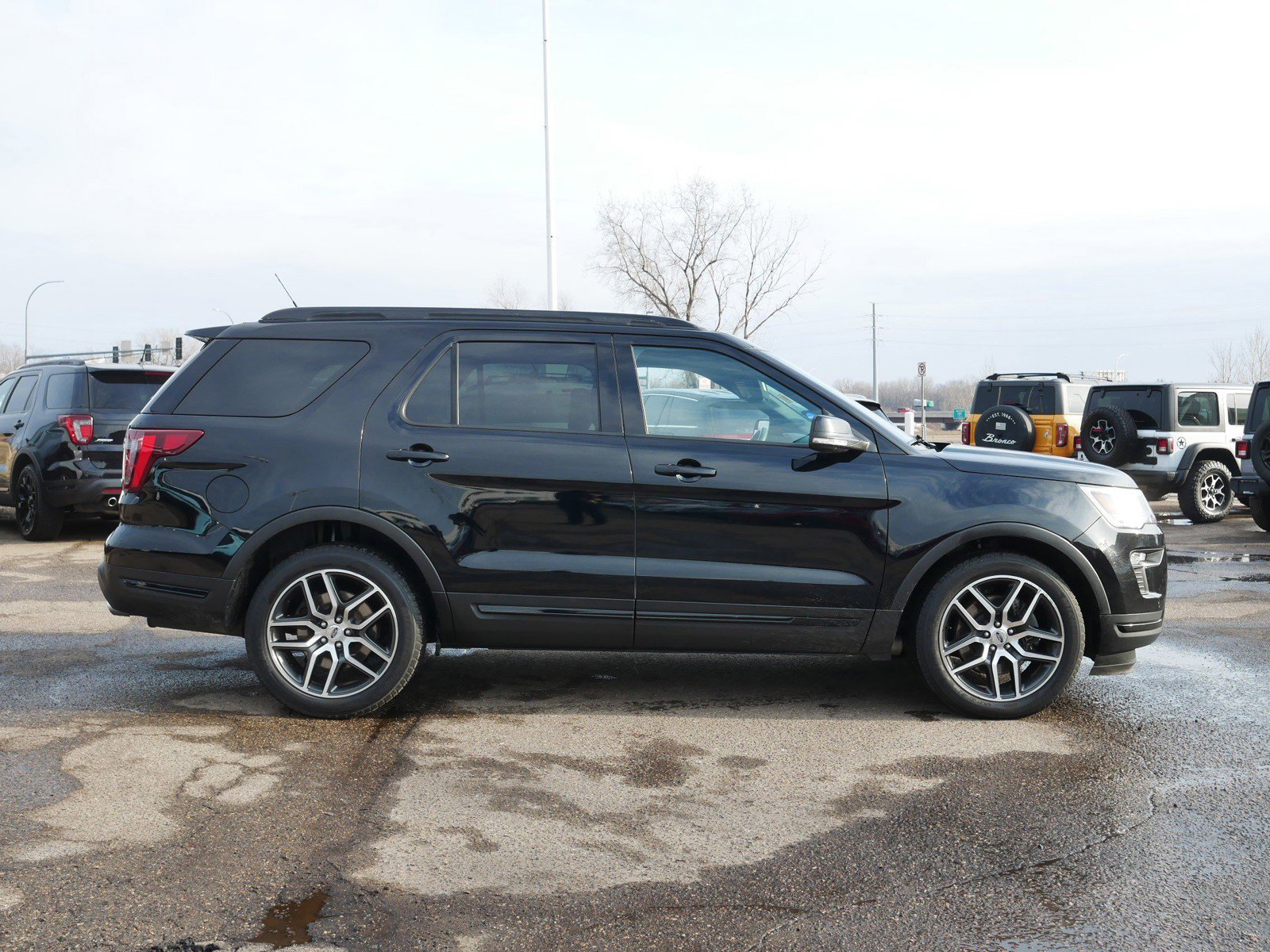 Used 2018 Ford Explorer Sport with VIN 1FM5K8GT2JGC07492 for sale in Inver Grove Heights, Minnesota