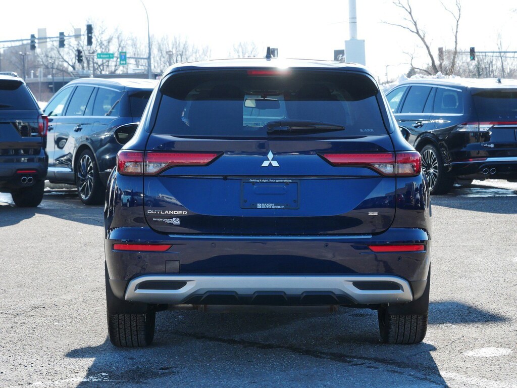 Used 2024 Mitsubishi Outlander SE SE S-AWC