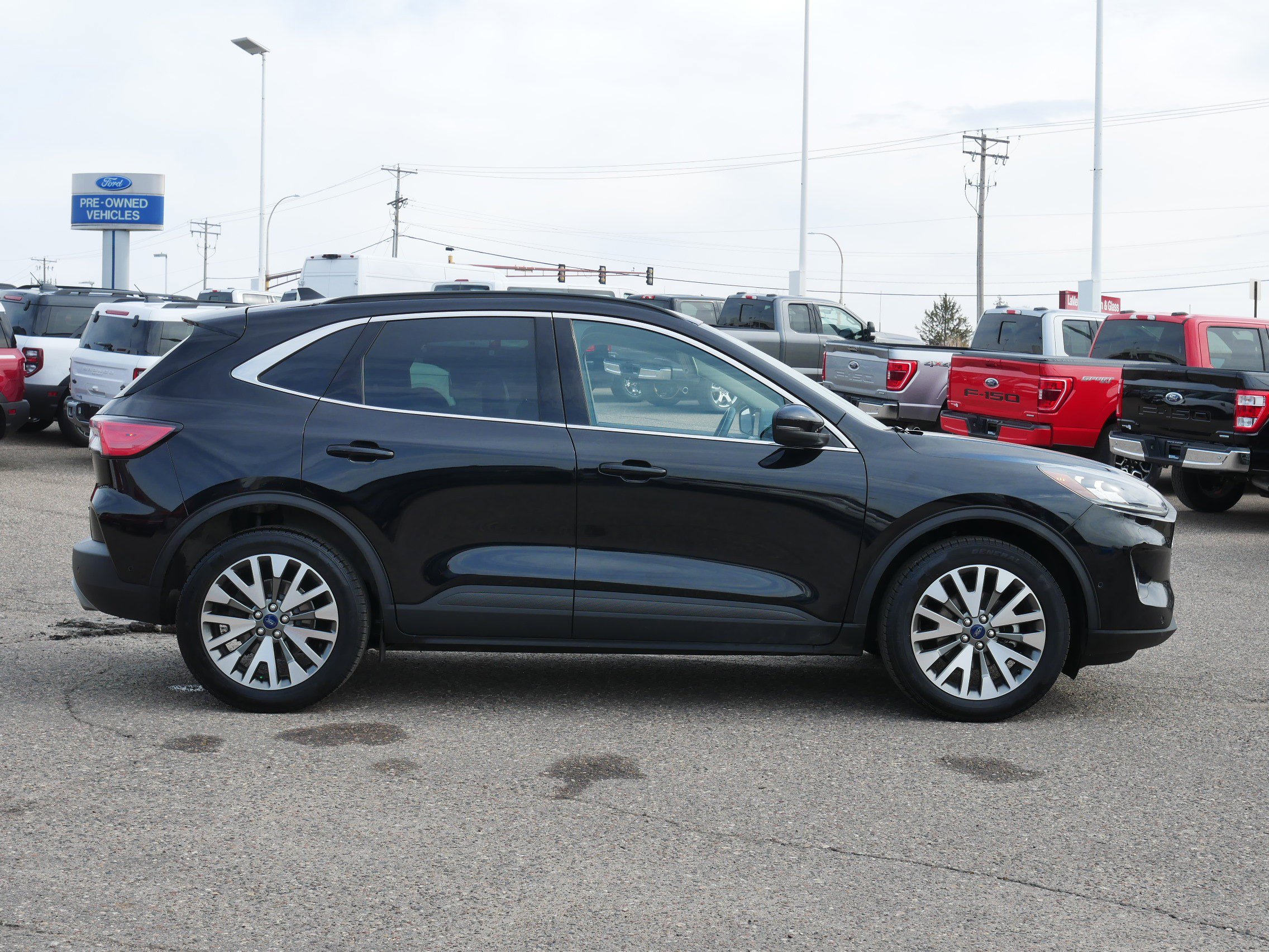 Used 2020 Ford Escape Titanium with VIN 1FMCU9J95LUC16261 for sale in Inver Grove Heights, Minnesota