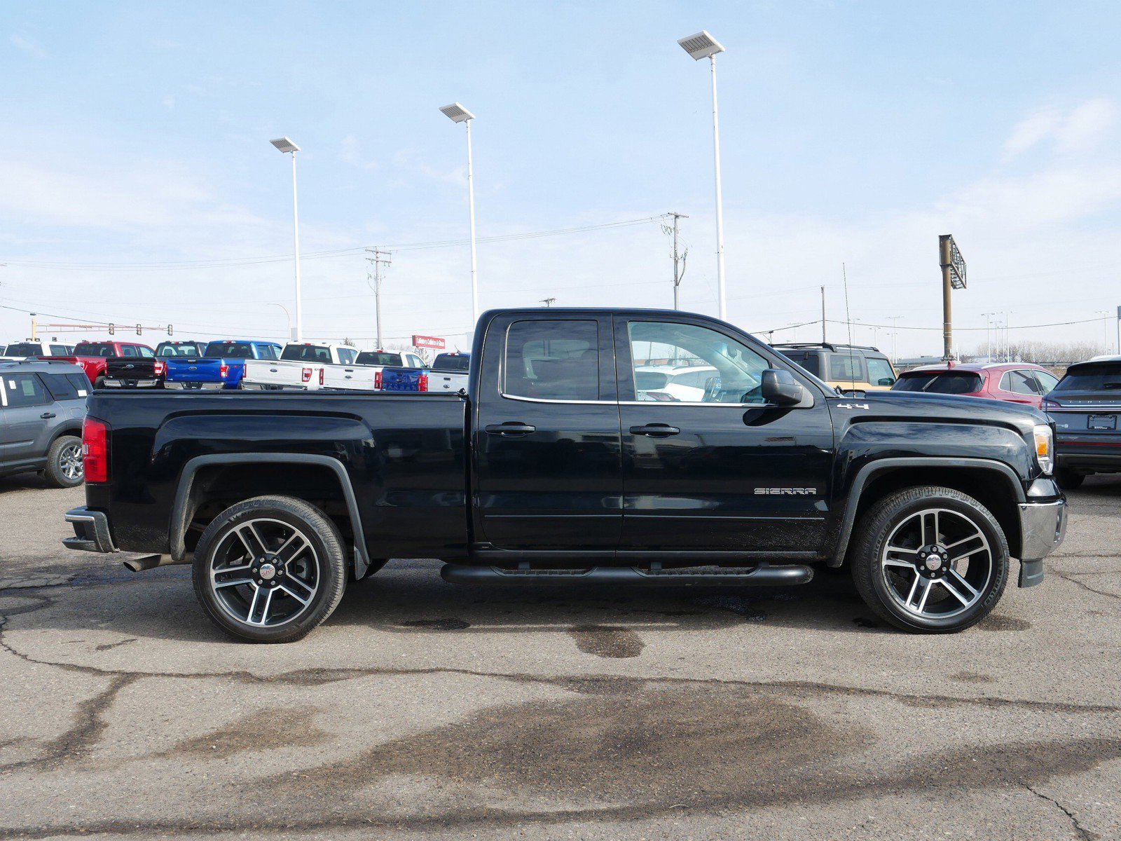 Used 2015 GMC Sierra 1500 SLE with VIN 1GTV2UEC9FZ187821 for sale in Inver Grove Heights, Minnesota