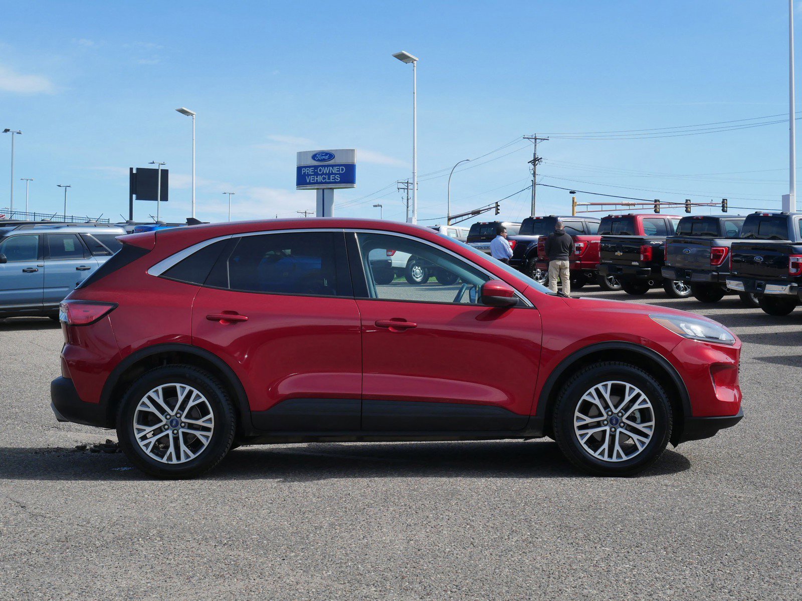 Used 2022 Ford Escape SEL with VIN 1FMCU9CZ5NUA57645 for sale in Inver Grove Heights, Minnesota