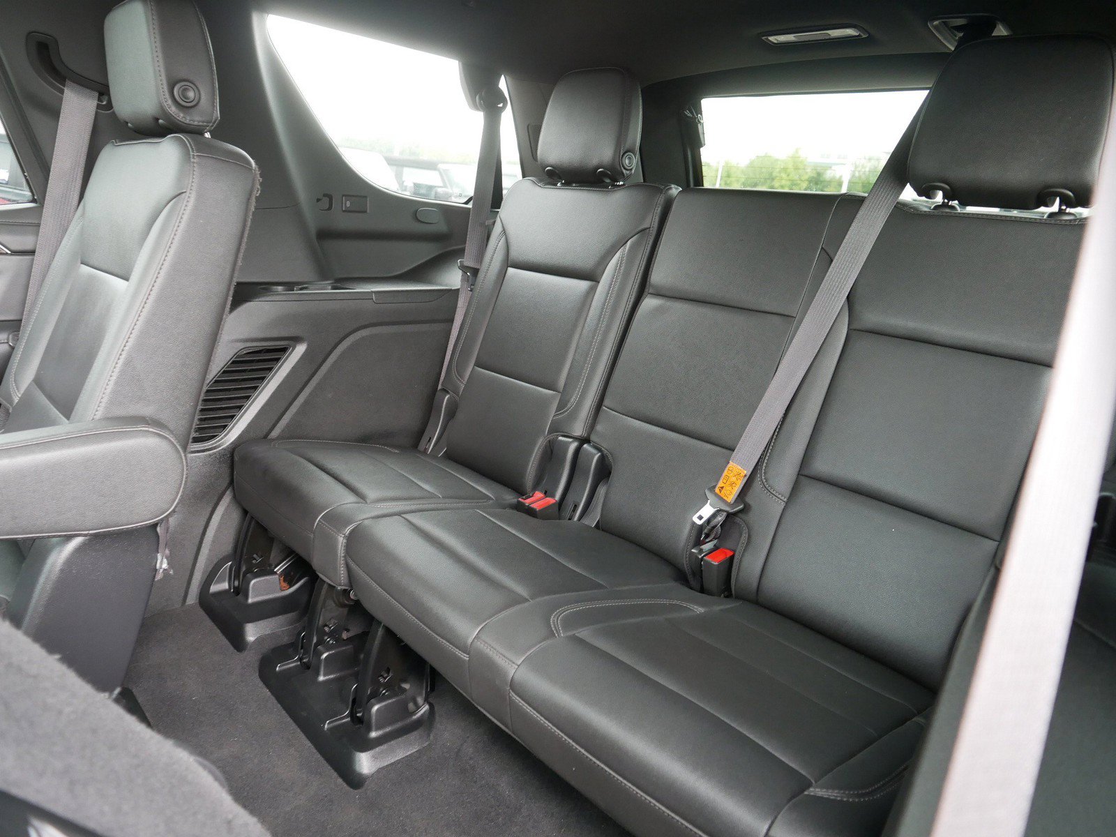 2022 Chevrolet Tahoe LT - Photo 17