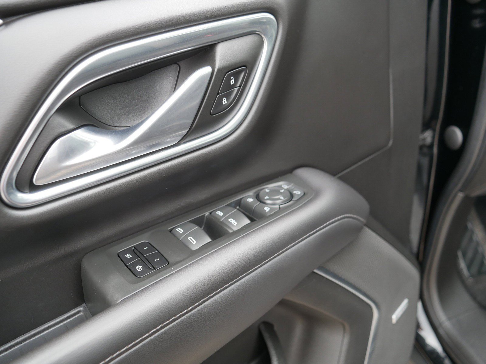 2022 Chevrolet Tahoe LT - Photo 15
