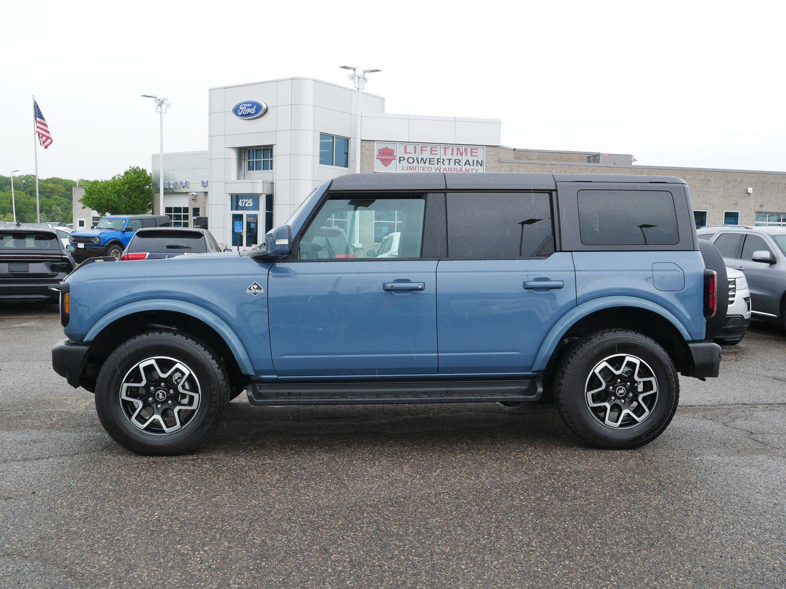 2025 Ford Bronco 4-Door Outer Banks - Photo 6