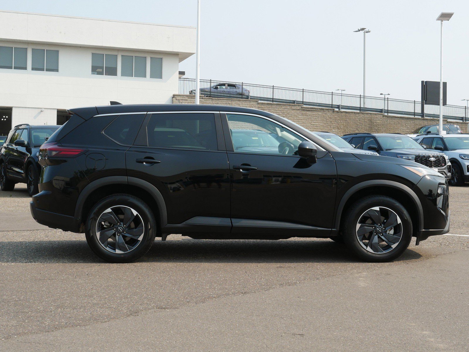 Used 2025 Nissan Rogue SV with VIN 5N1BT3BB6SC806034 for sale in Inver Grove Heights, Minnesota