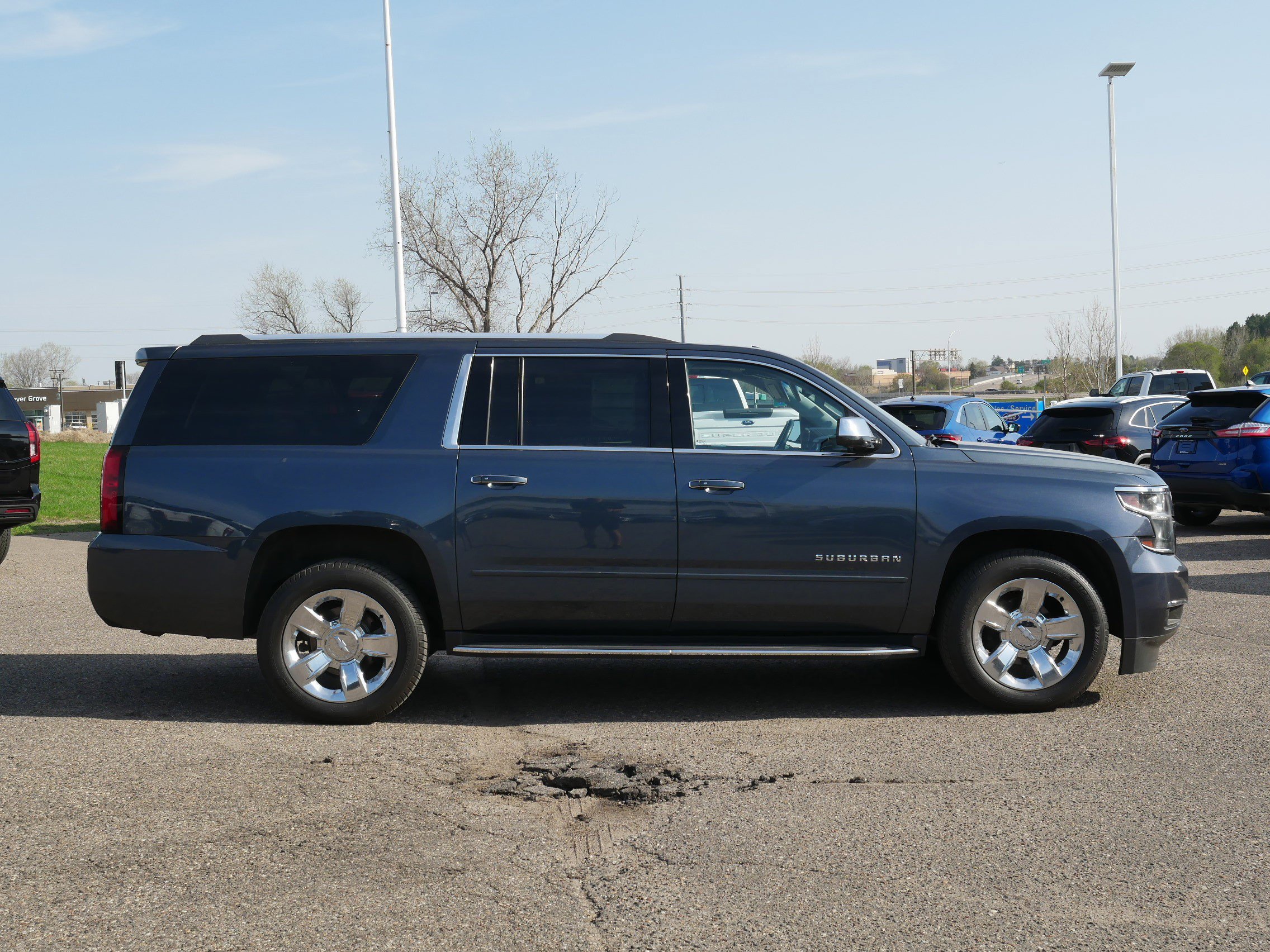 Certified 2020 Chevrolet Suburban Premier with VIN 1GNSKJKC9LR137316 for sale in Inver Grove Heights, Minnesota
