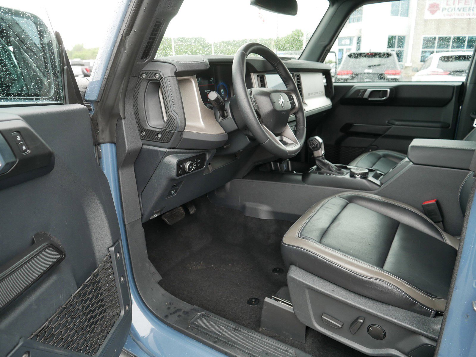 2025 Ford Bronco 4-Door Outer Banks - Photo 11