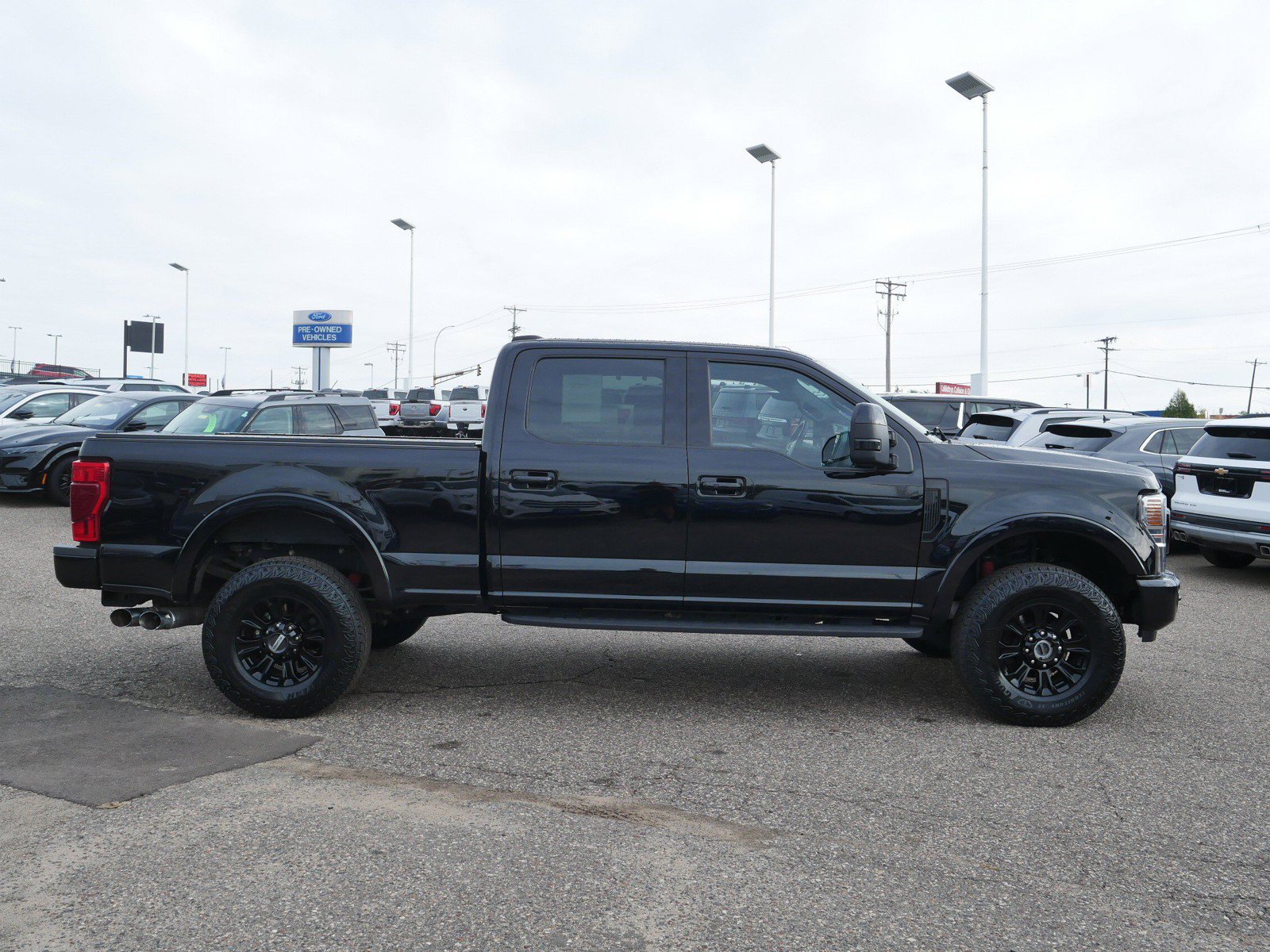 Used 2022 Ford F-350 Super Duty Lariat with VIN 1FT8W3BT7NEC88393 for sale in Inver Grove Heights, Minnesota