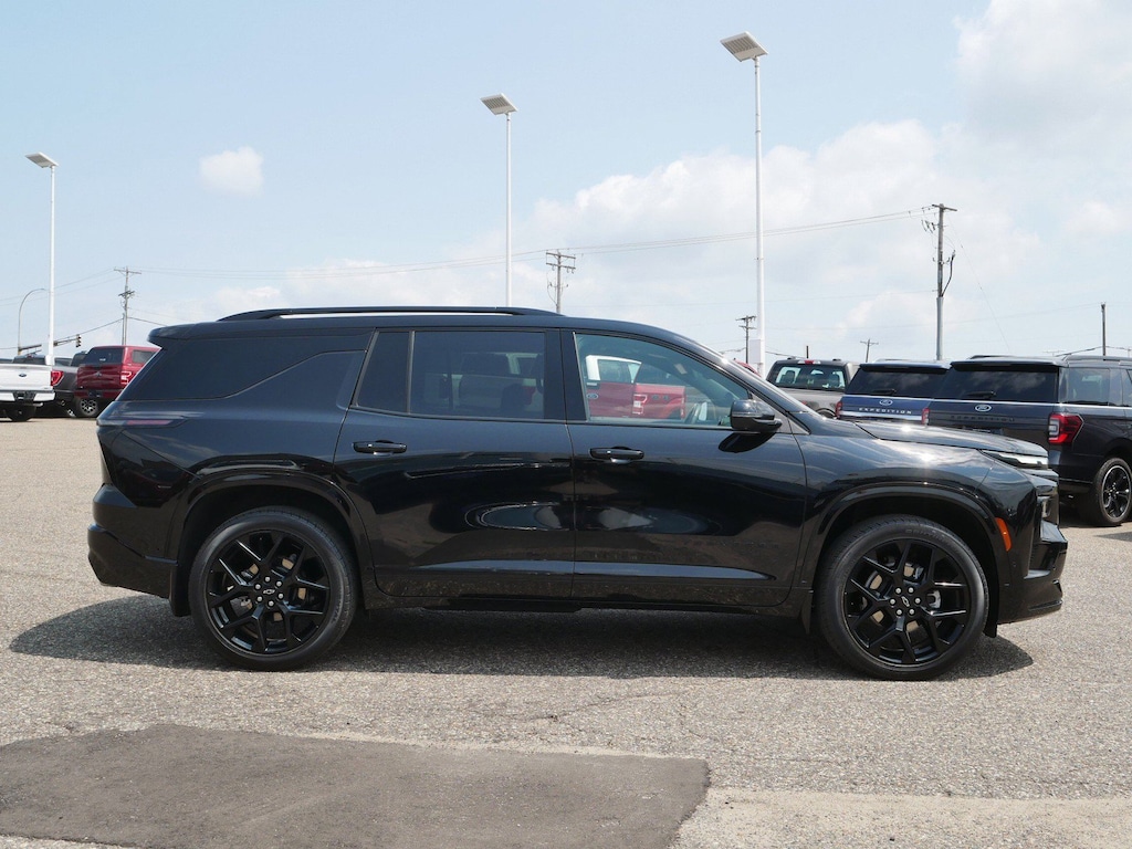 Certified 2025 Chevrolet Traverse RS SUV