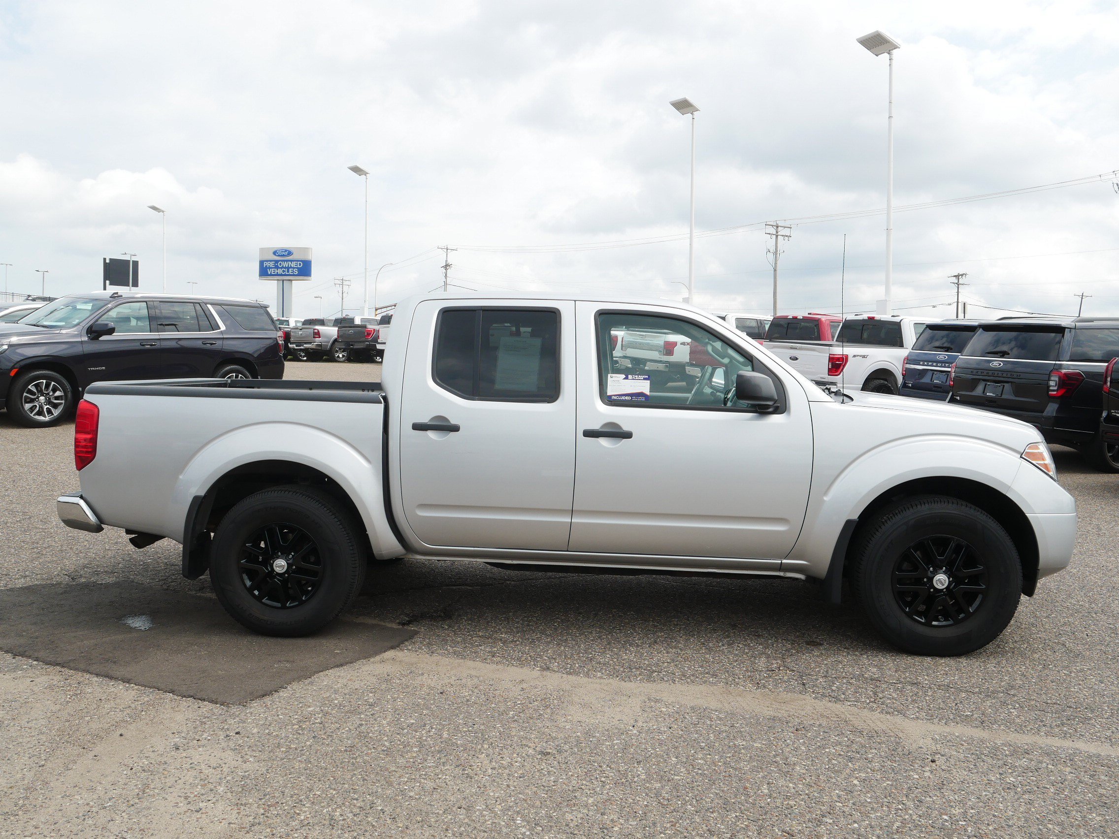 Used 2015 Nissan Frontier SV with VIN 1N6AD0EV5FN716690 for sale in Inver Grove Heights, Minnesota