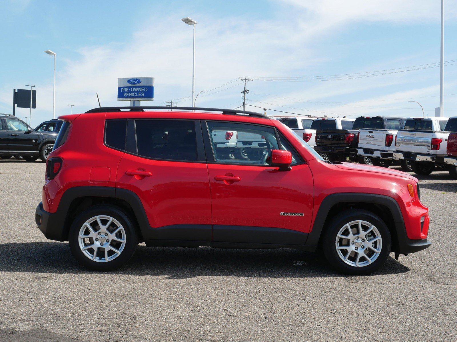 Used 2019 Jeep Renegade Latitude with VIN ZACNJABB3KPK03854 for sale in Inver Grove Heights, Minnesota