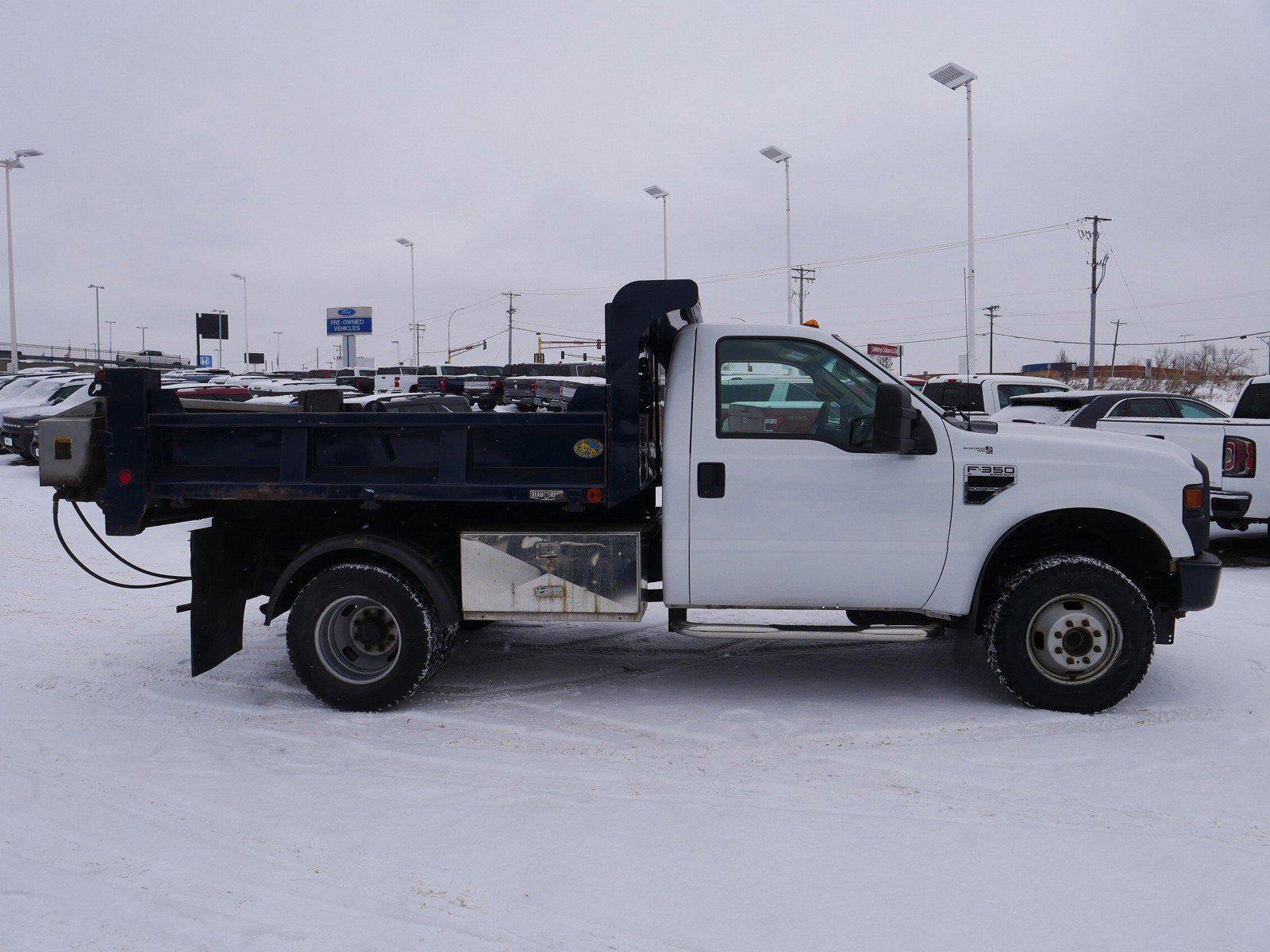 Used 2008 Ford F-350 Super Duty Chassis Cab XL with VIN 1FDWF37Y98EE57924 for sale in Inver Grove Heights, Minnesota