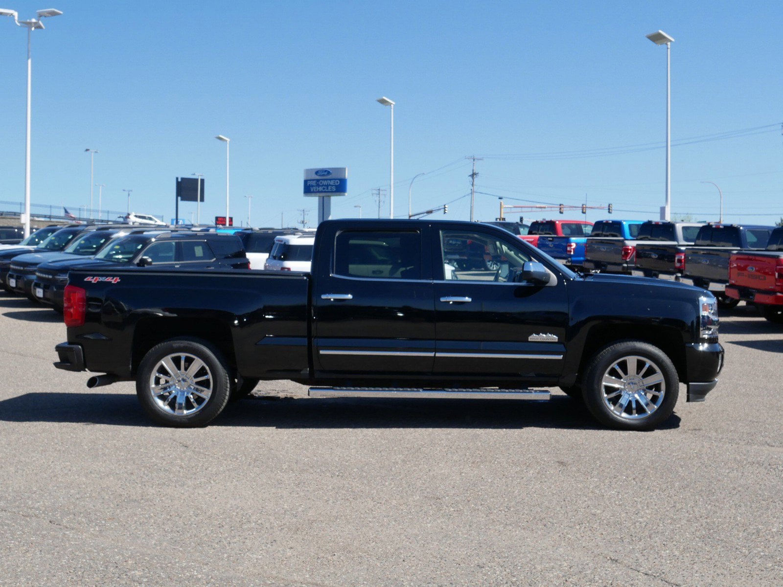 Used 2016 Chevrolet Silverado 1500 High Country with VIN 3GCUKTEC7GG164027 for sale in Inver Grove Heights, Minnesota