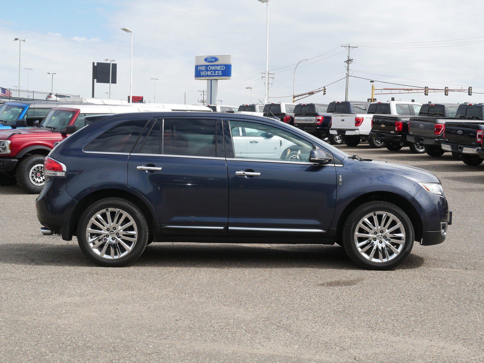 Used 2014 Lincoln MKX Base with VIN 2LMDJ8JK1EBL06353 for sale in Inver Grove Heights, Minnesota