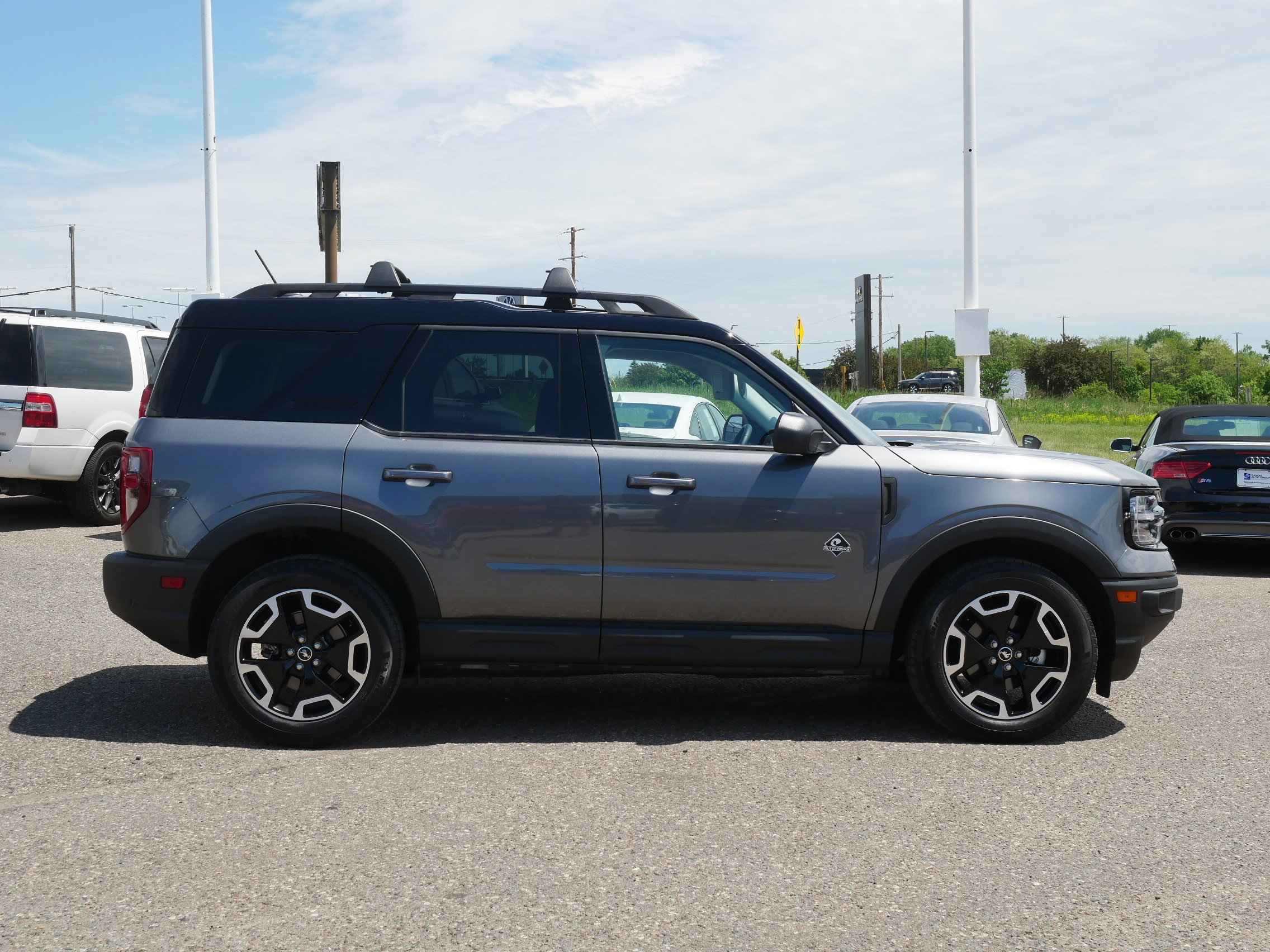 Used 2024 Ford Bronco Sport Outer Banks with VIN 3FMCR9C61RRE28725 for sale in Inver Grove Heights, Minnesota
