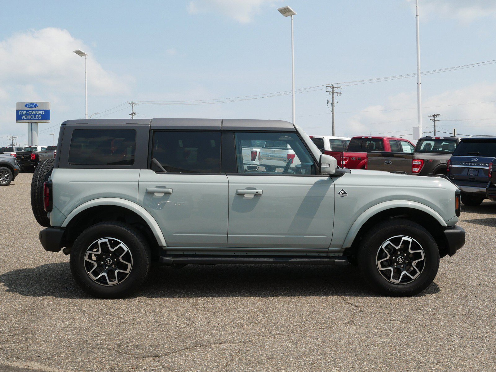 Used 2023 Ford Bronco 4-Door Outer Banks with VIN 1FMEE5BP0PLC15879 for sale in Inver Grove Heights, Minnesota