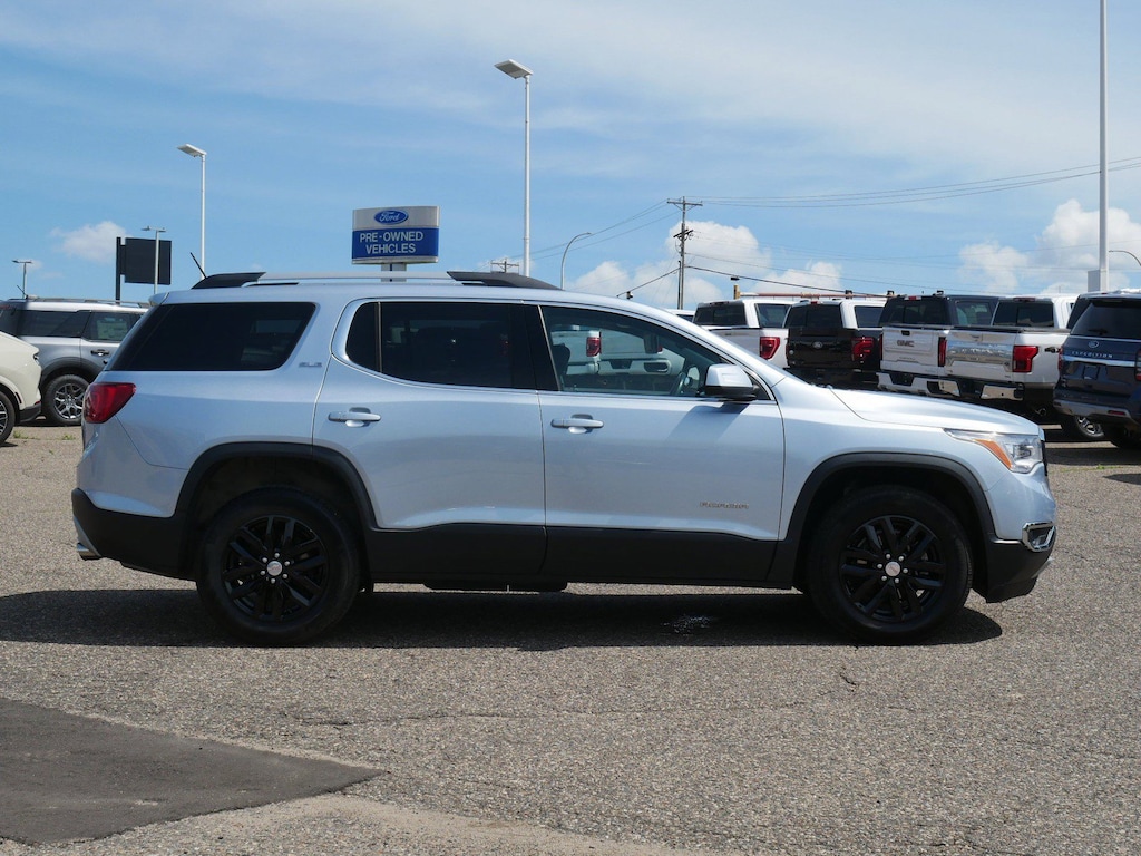 Used 2017 GMC Acadia SLE-2 SUV
