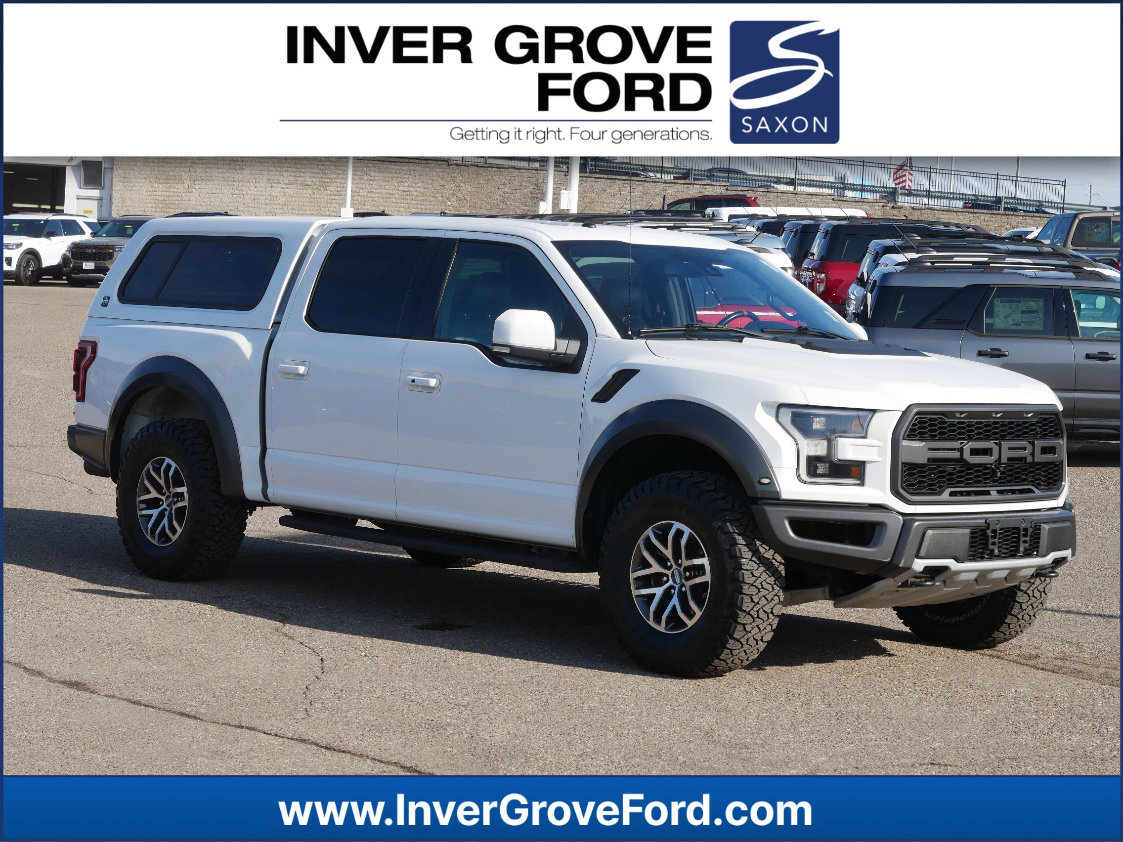 2017 Ford F-150 Raptor 4WD SuperCrew 5.5 Box 